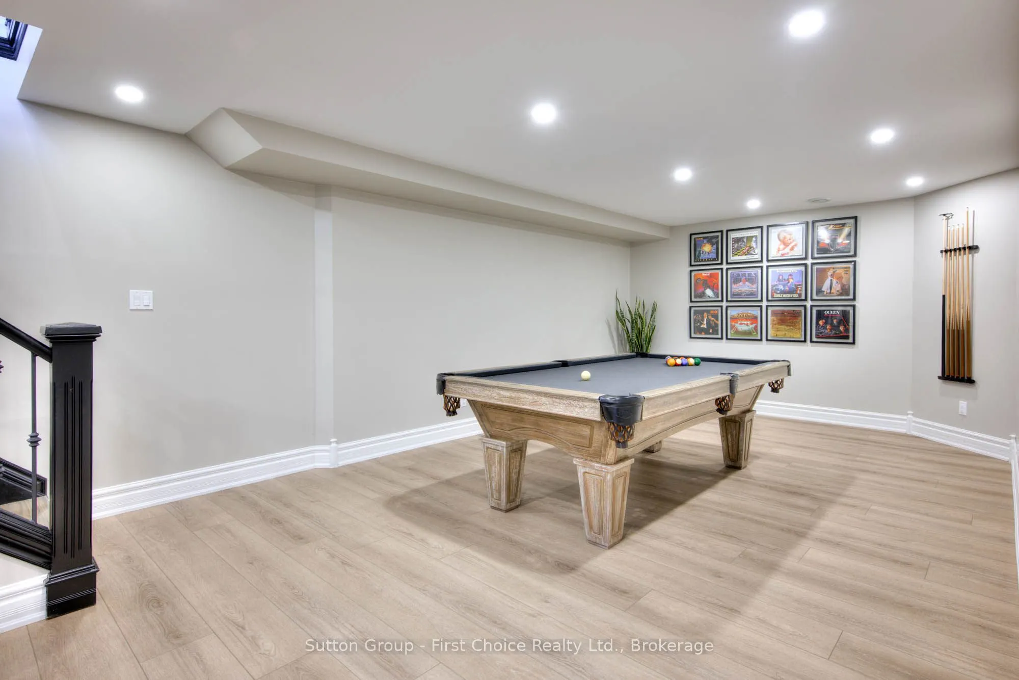 211 Sunset Drive