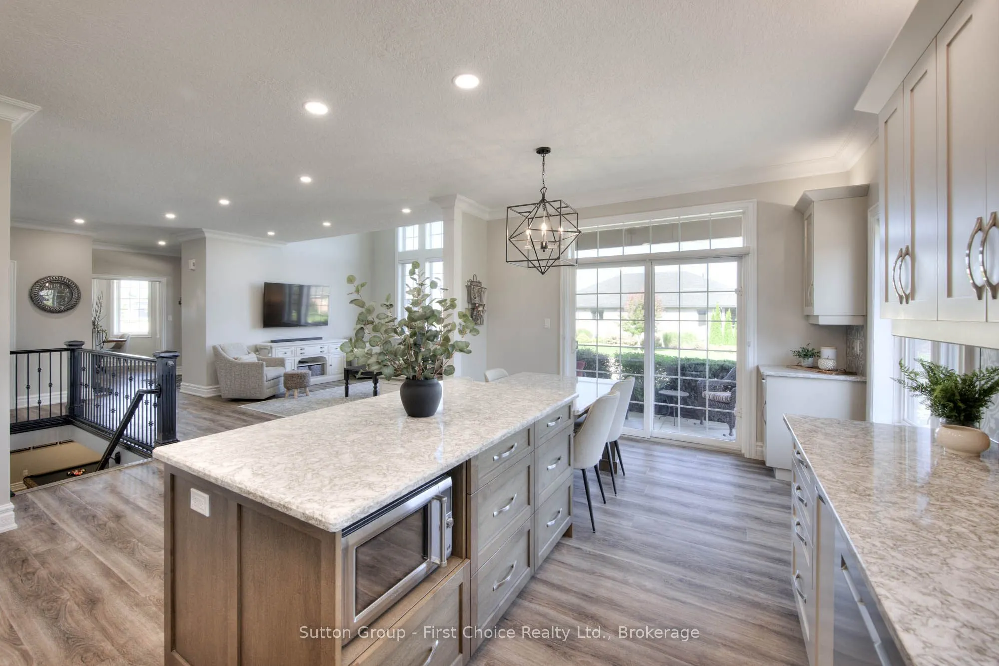 211 Sunset Drive