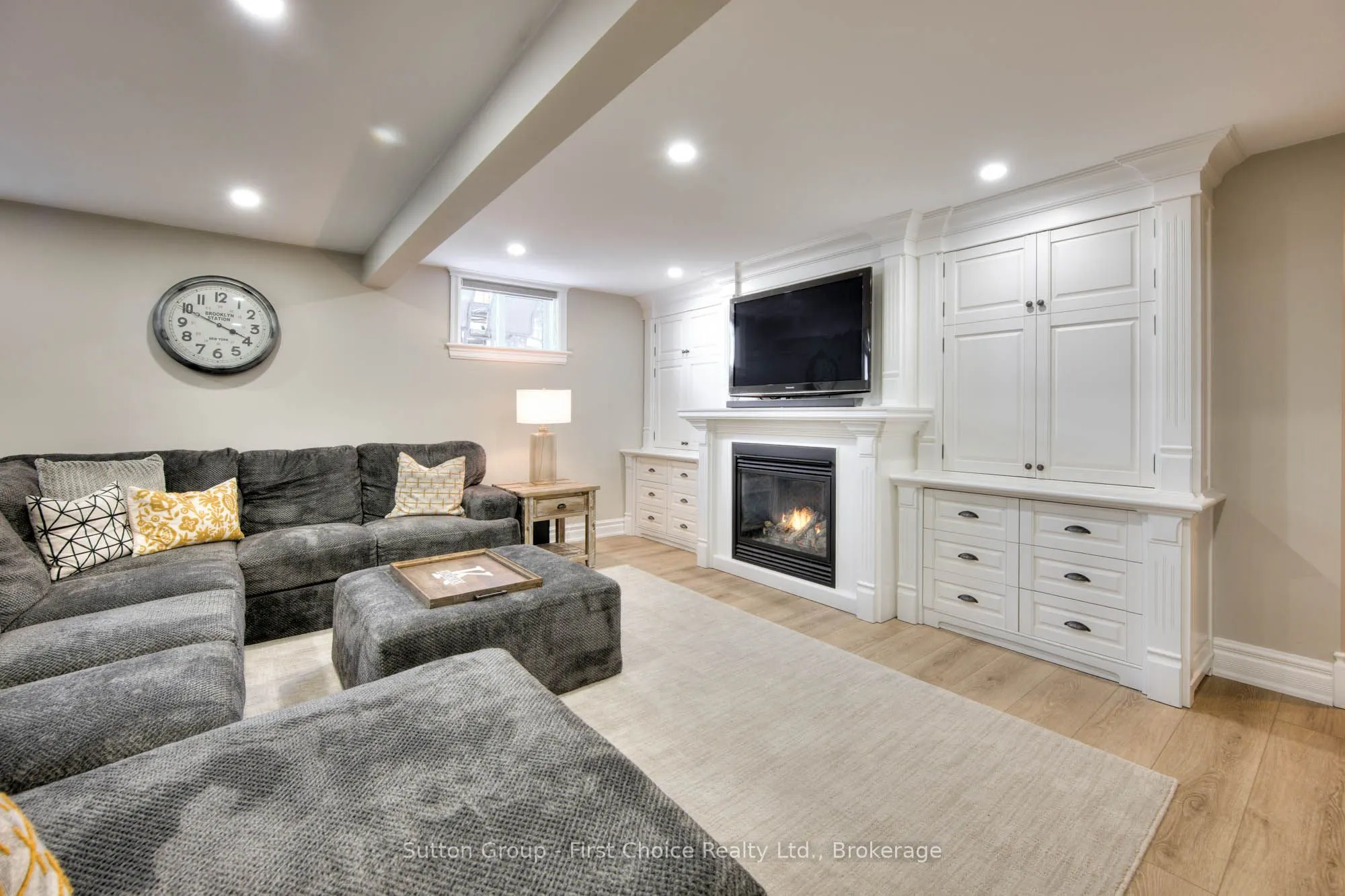 211 Sunset Drive