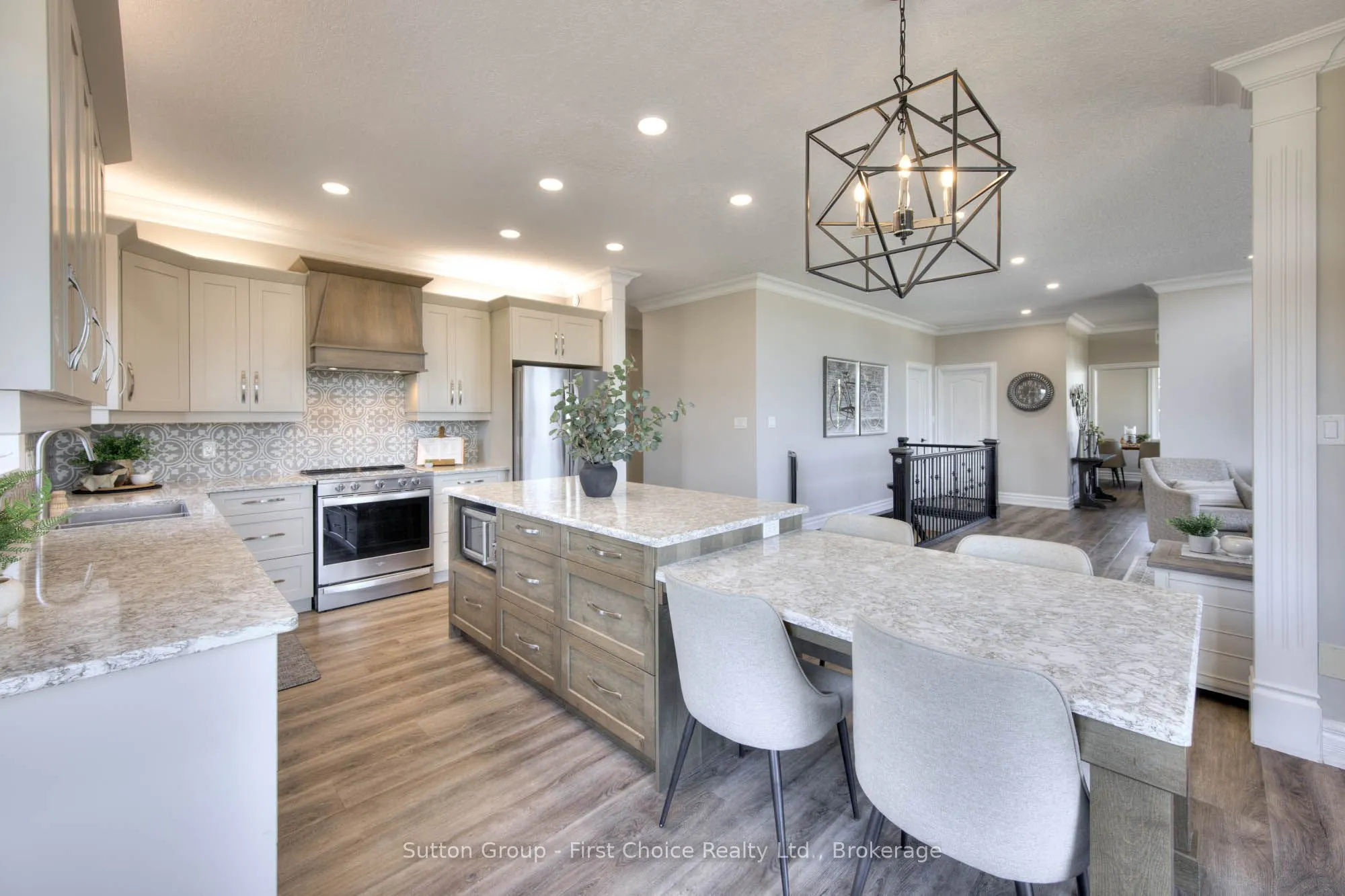 211 Sunset Drive