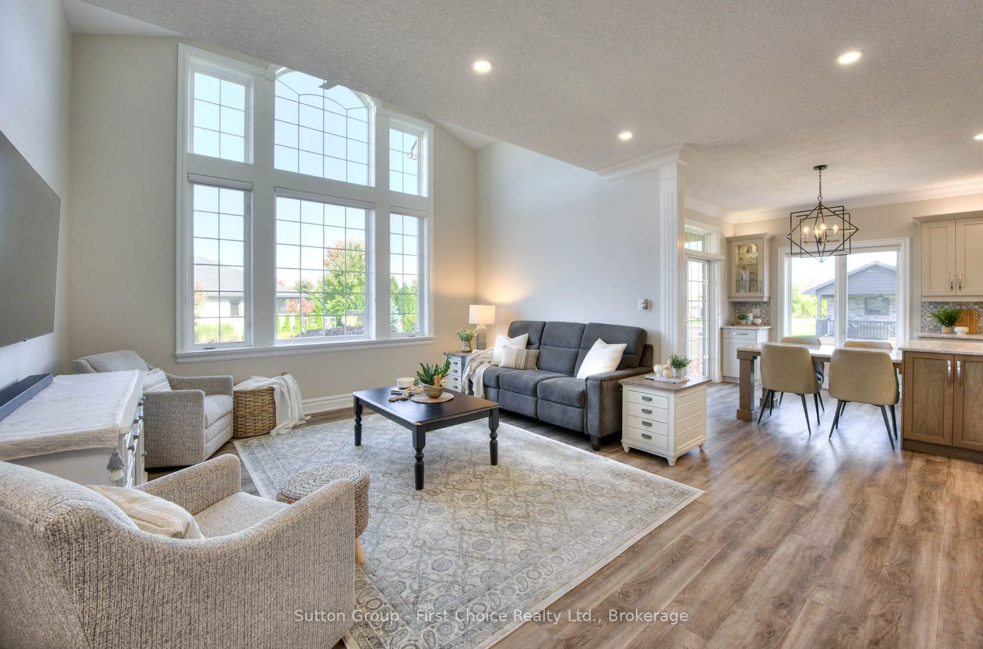 211 Sunset Drive
