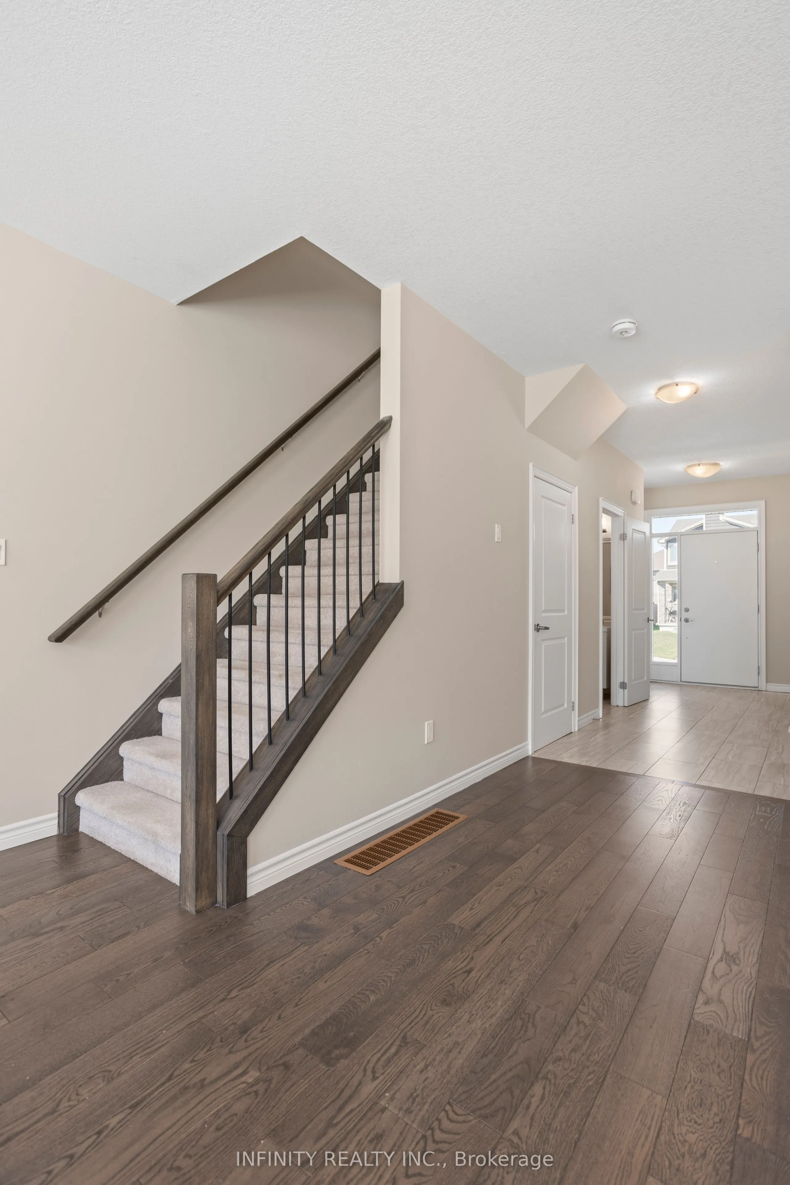 2018 Clayridge Way