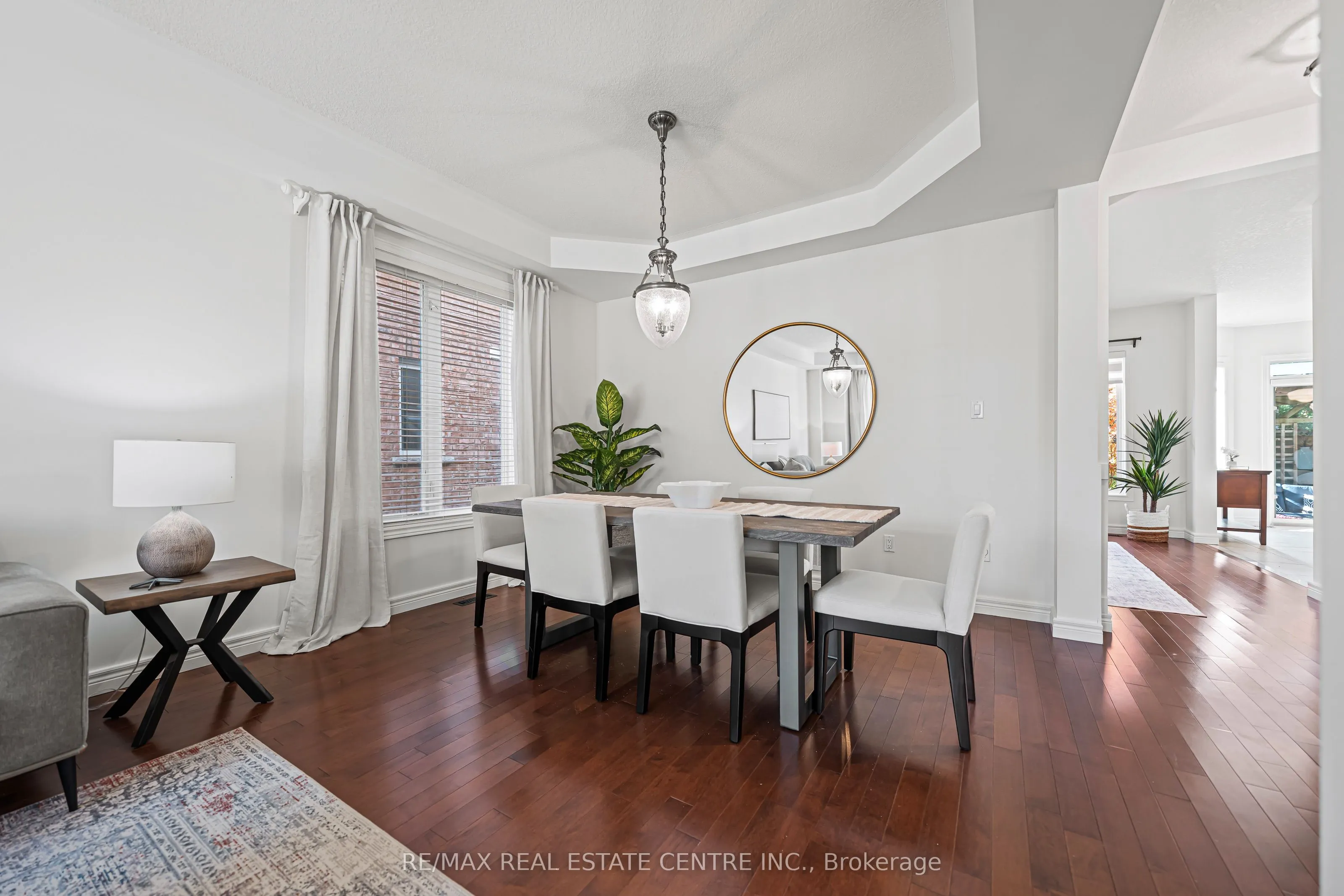 917 Fung Place