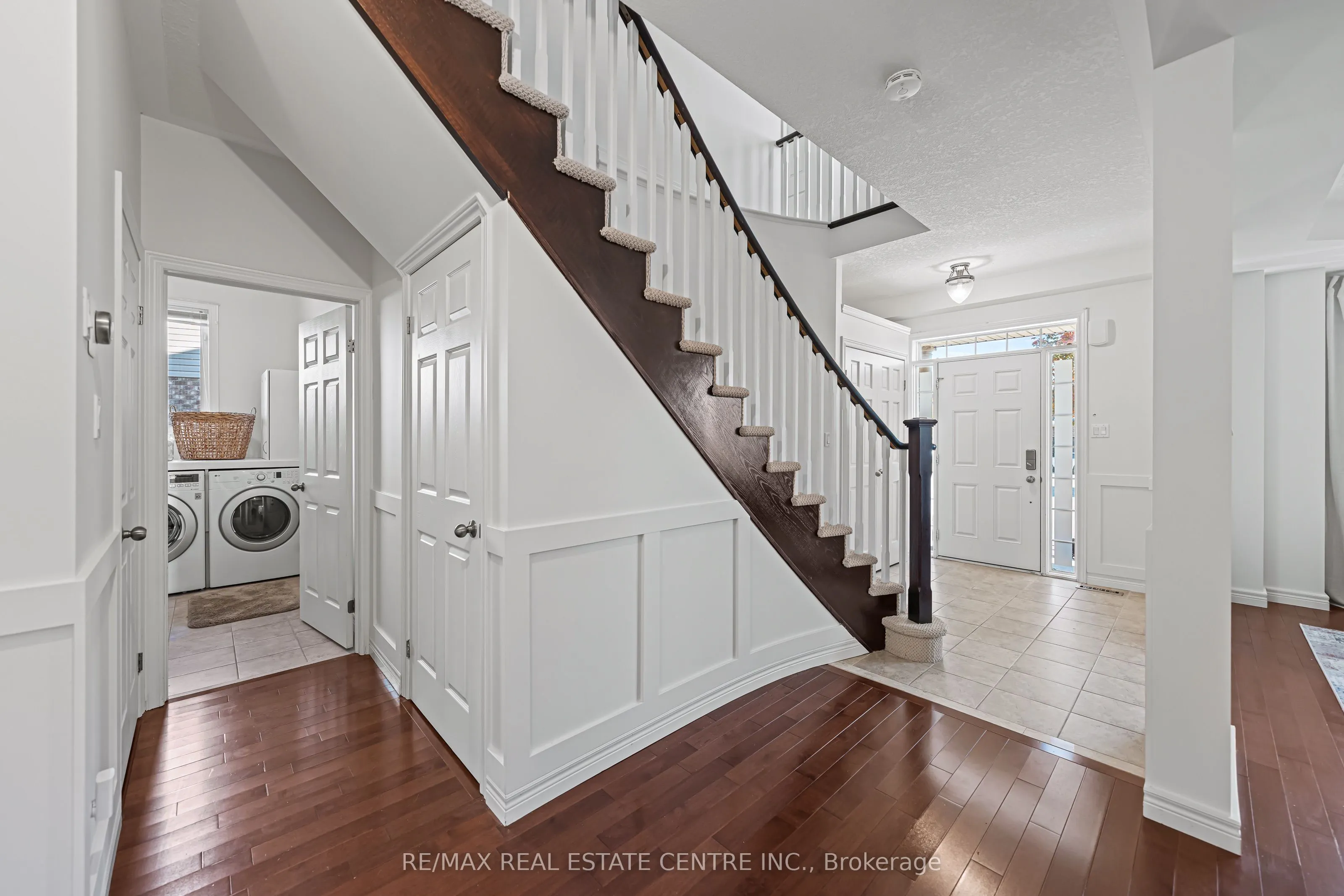 917 Fung Place