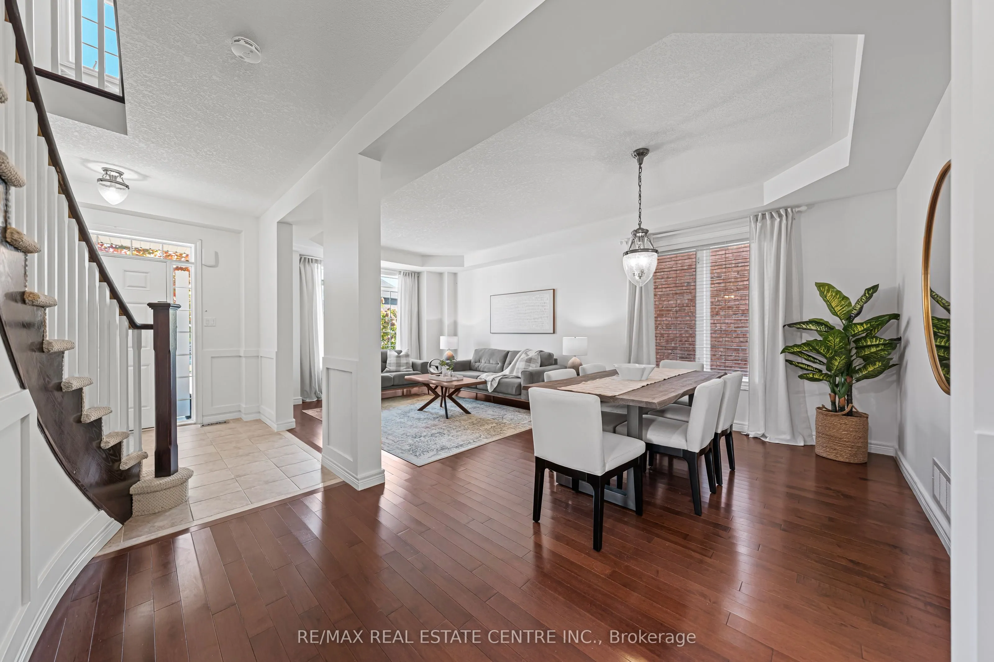 917 Fung Place