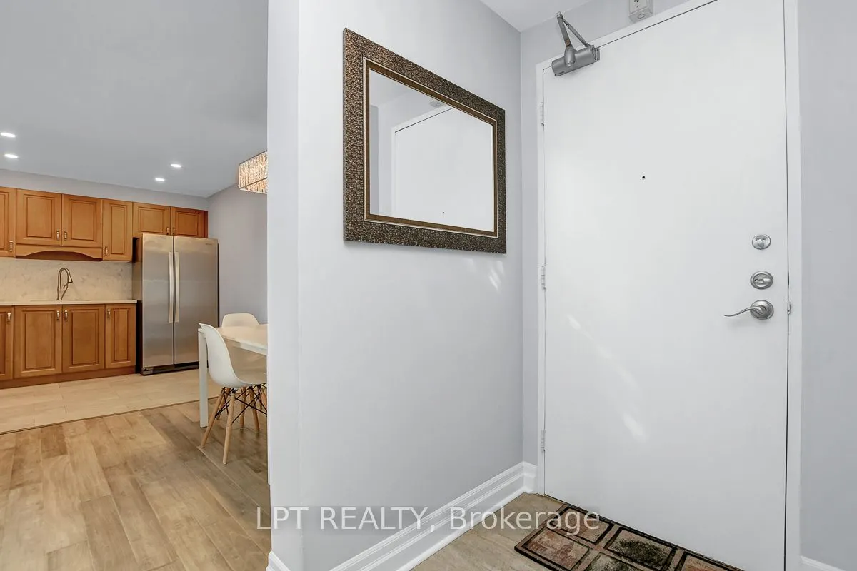 1100 Ambleside Drive, #807