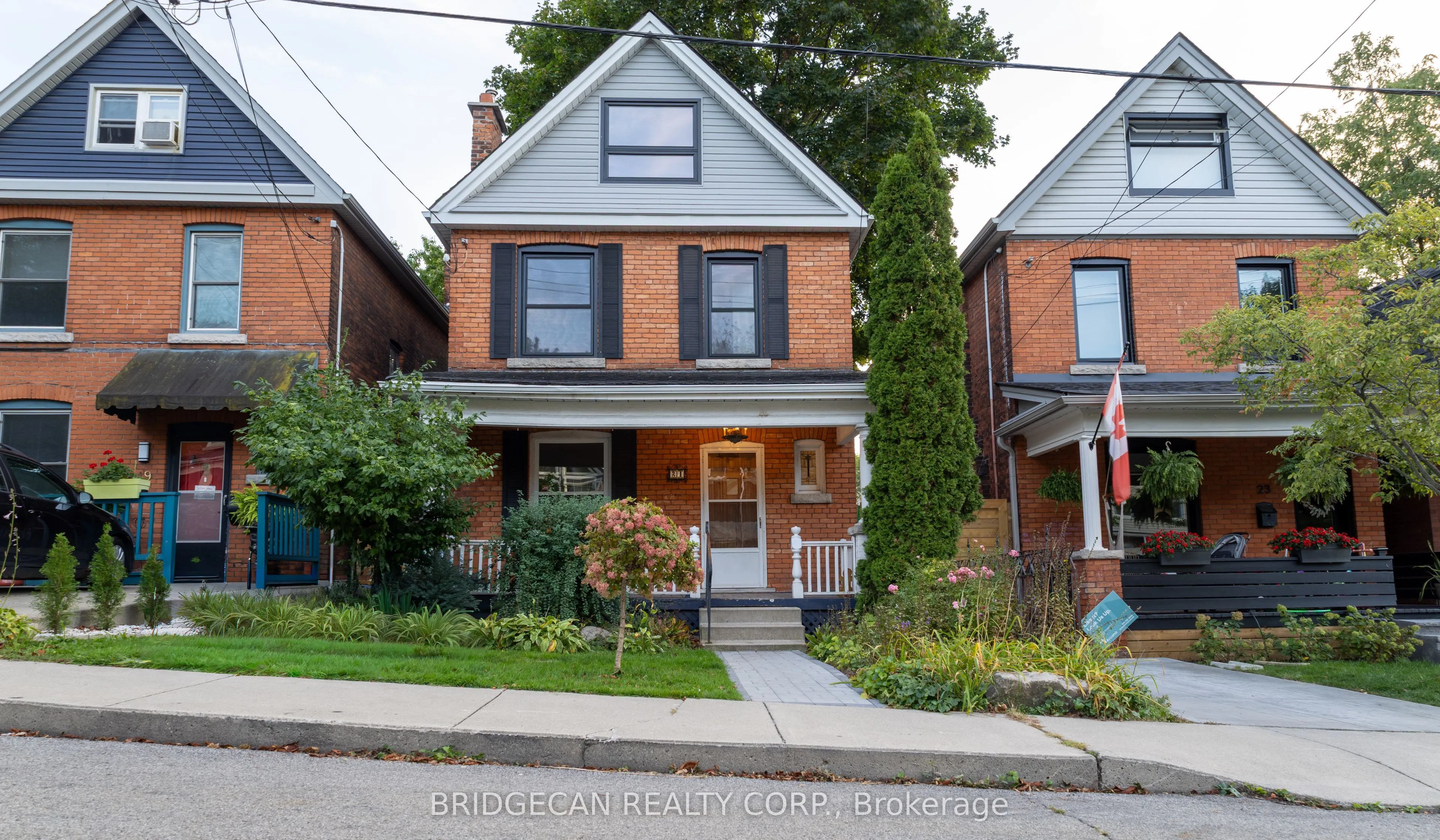 21 Sunset Avenue