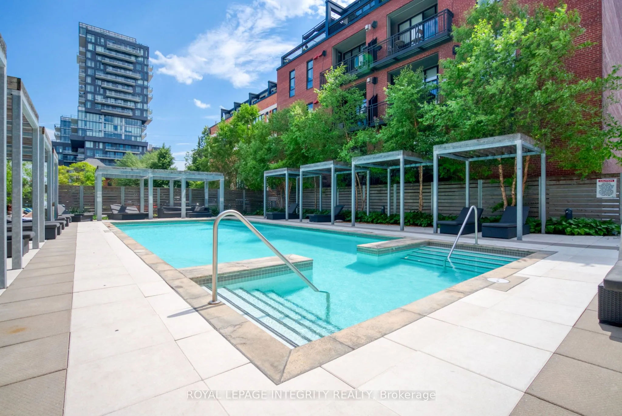 360 MCLEOD Street, #610
