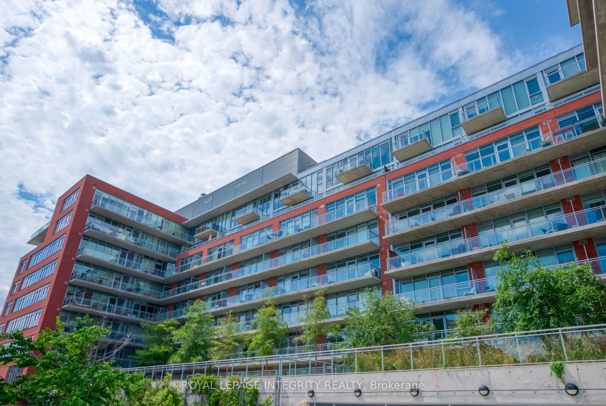 360 MCLEOD Street, #610