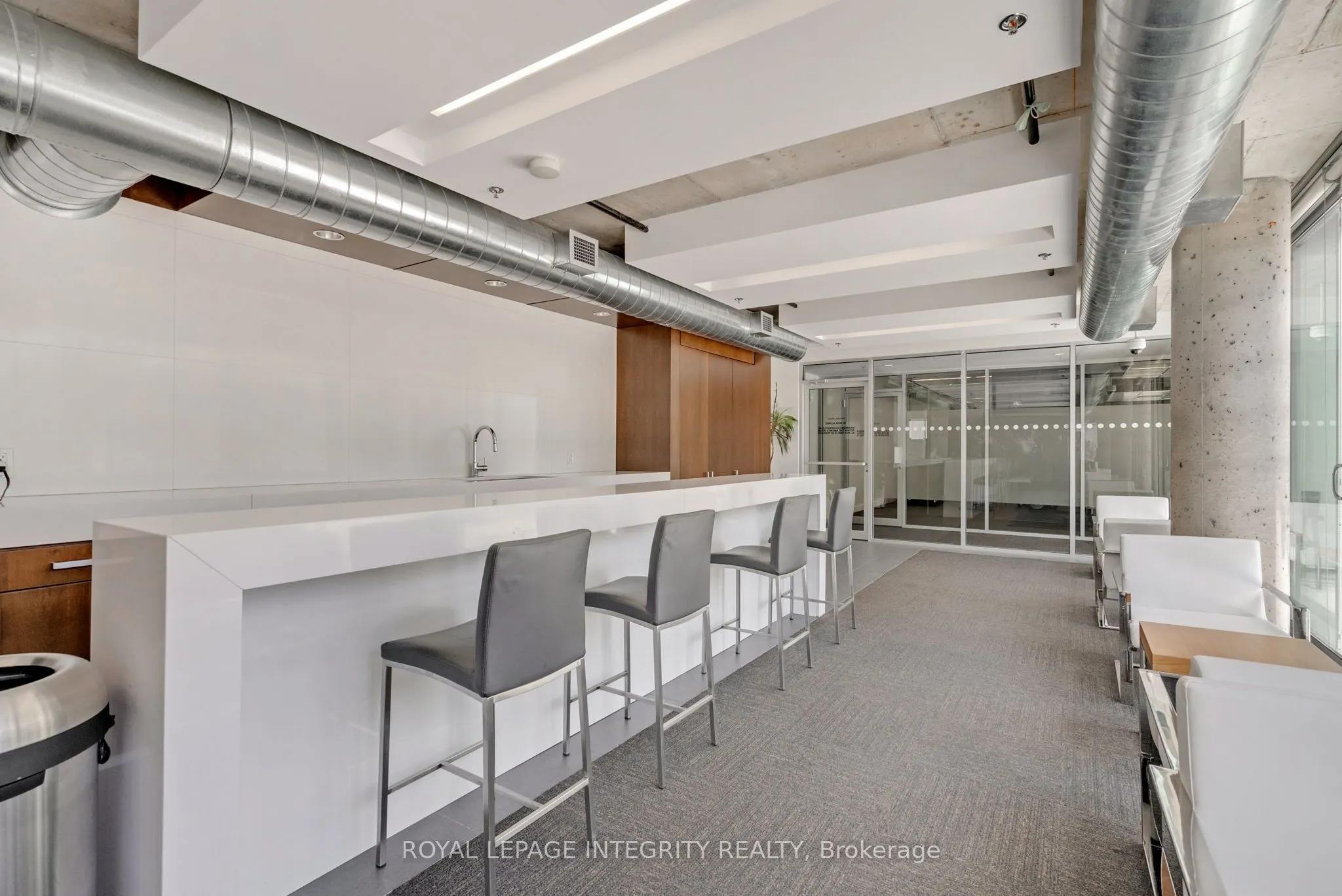 360 MCLEOD Street, #610