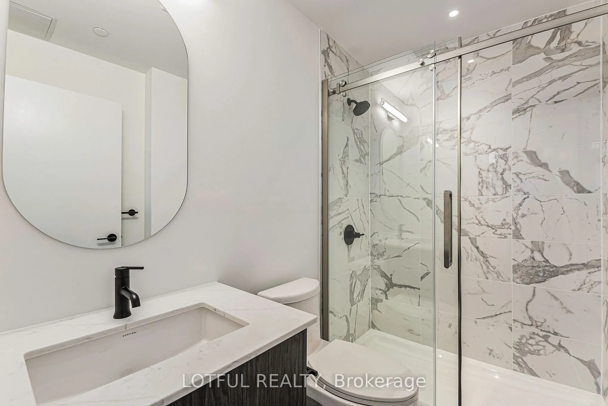560 Rideau Street, #1409
