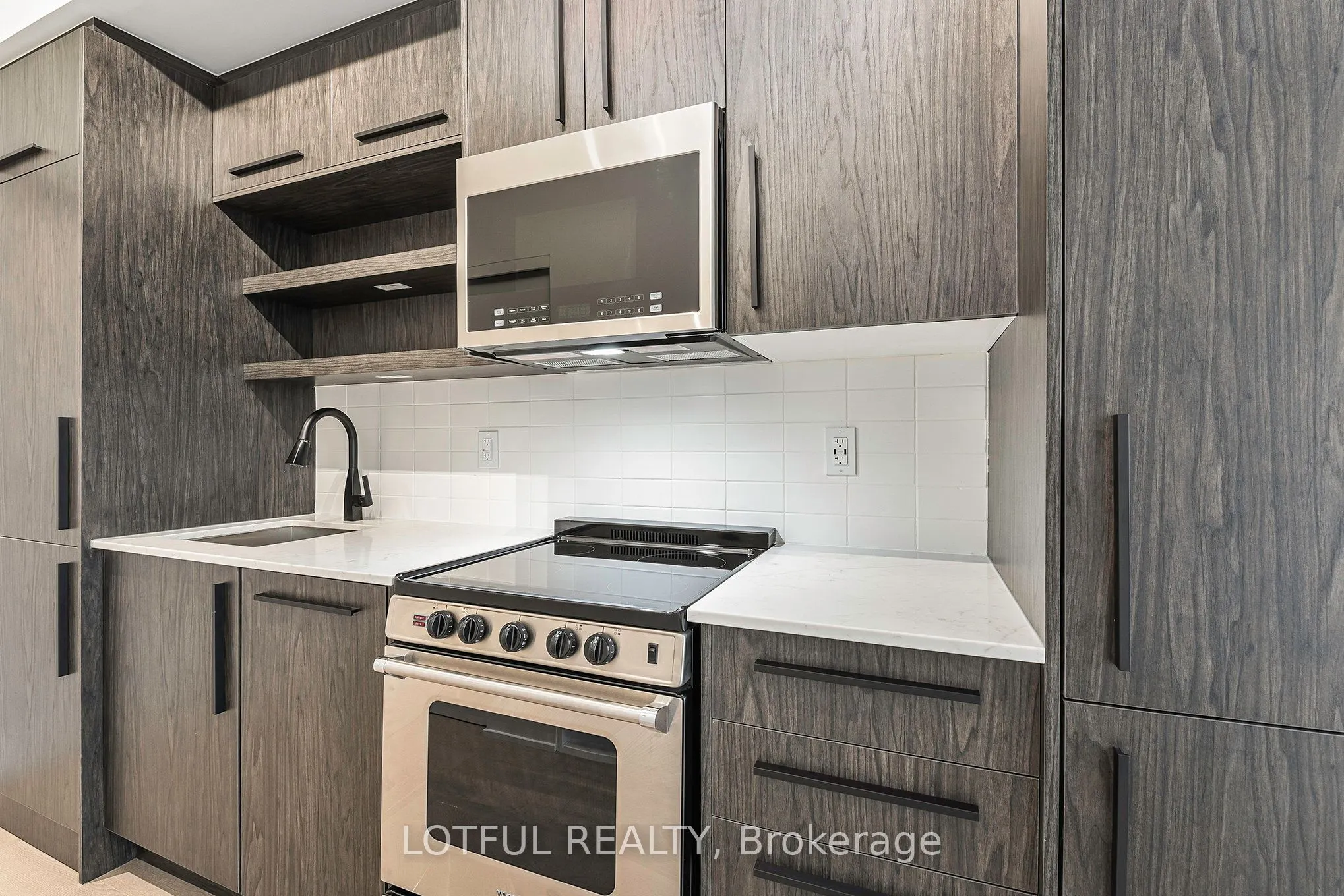 560 Rideau Street, #1409