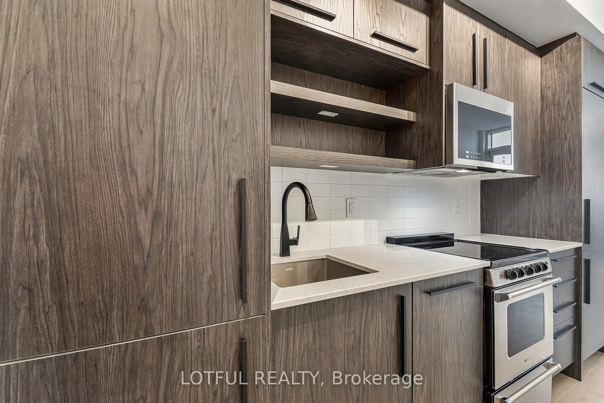 560 Rideau Street, #1409