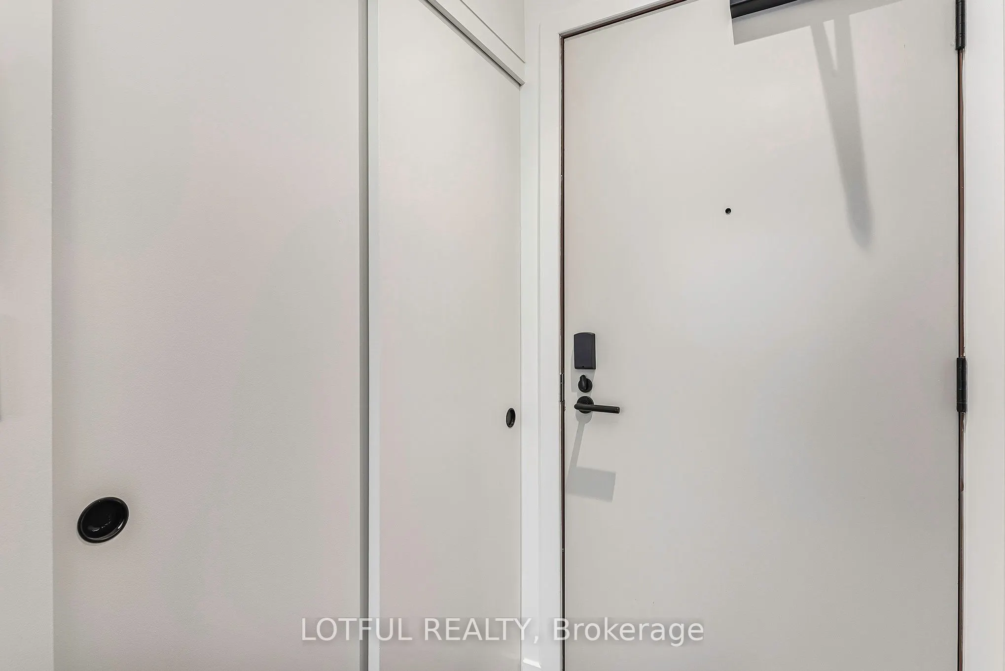 560 Rideau Street, #1409
