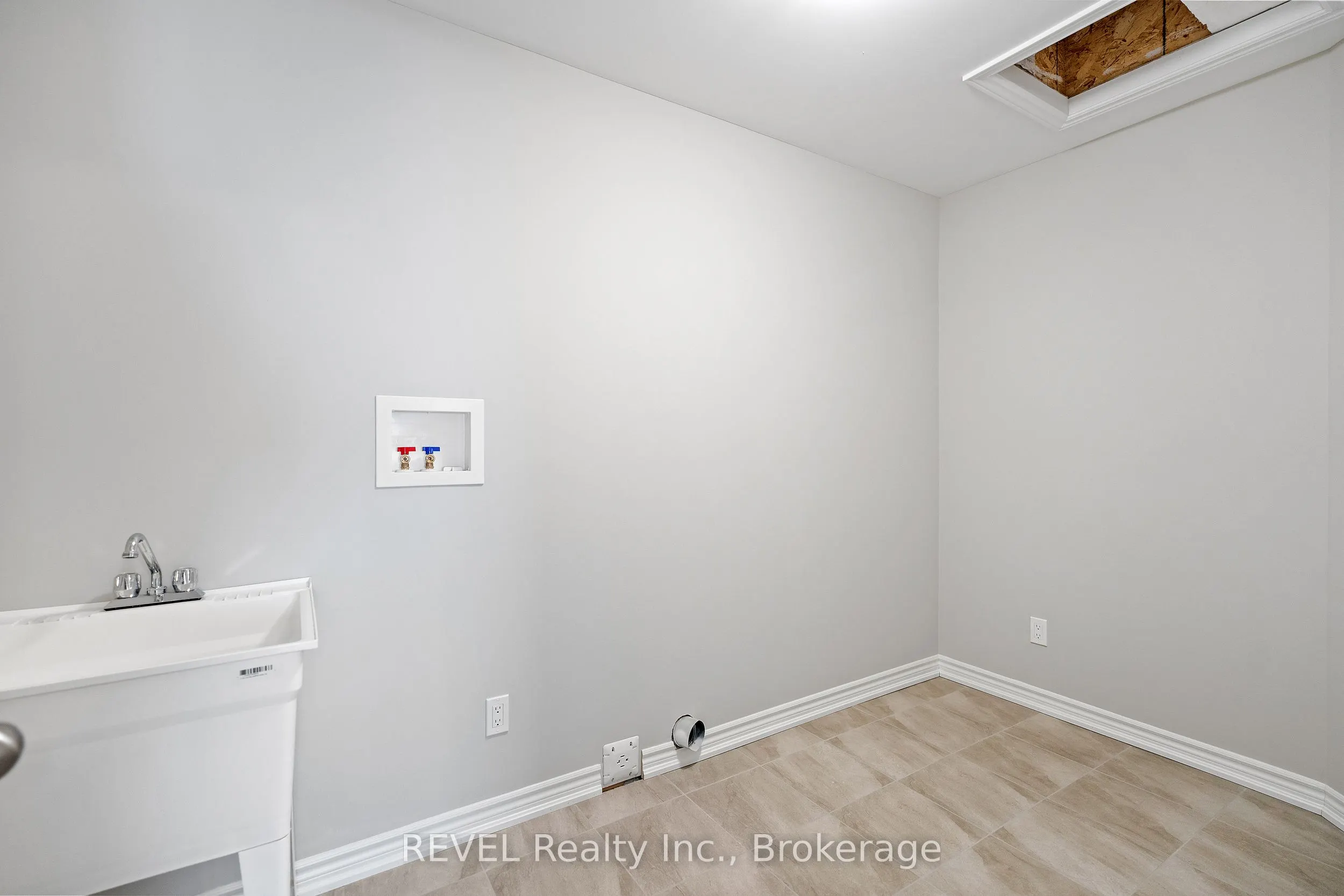 210 Wellandvale Drive