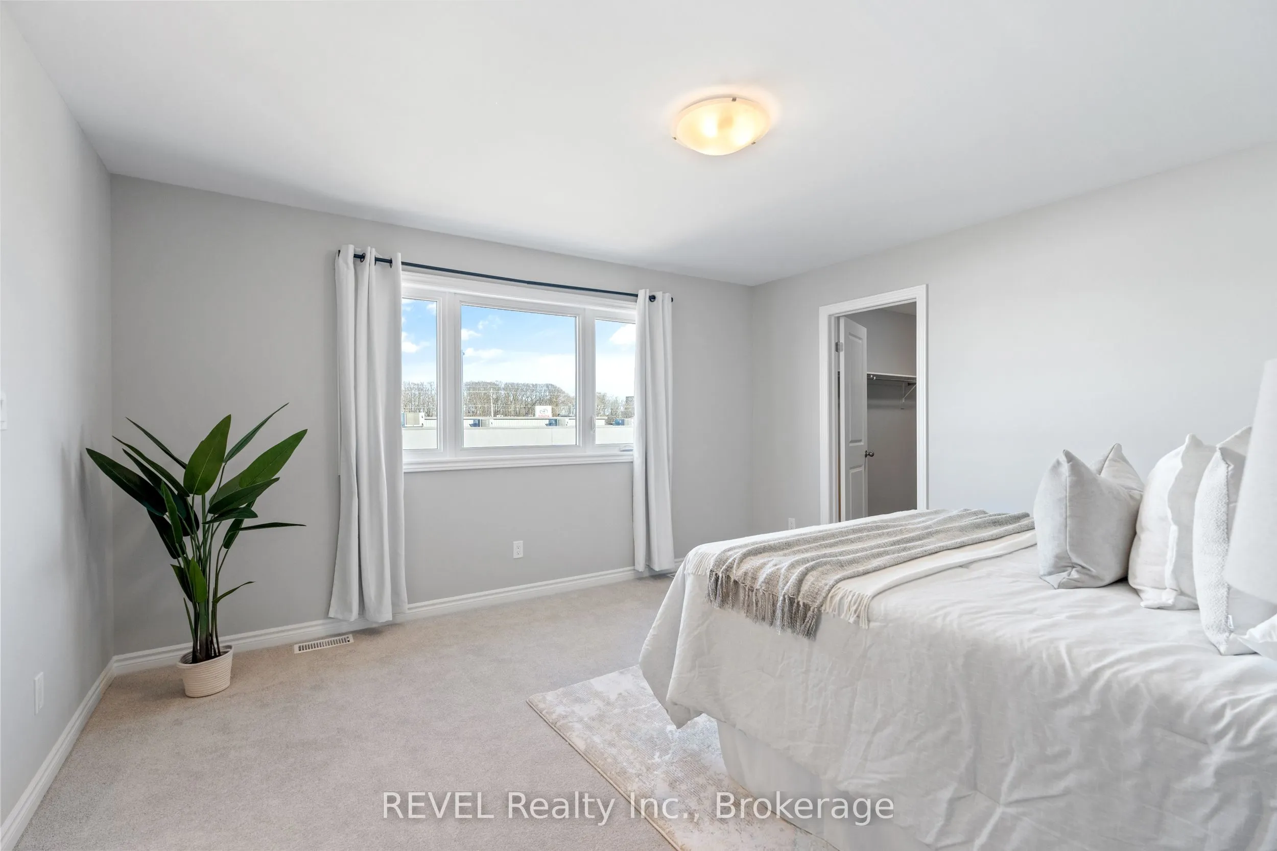 210 Wellandvale Drive