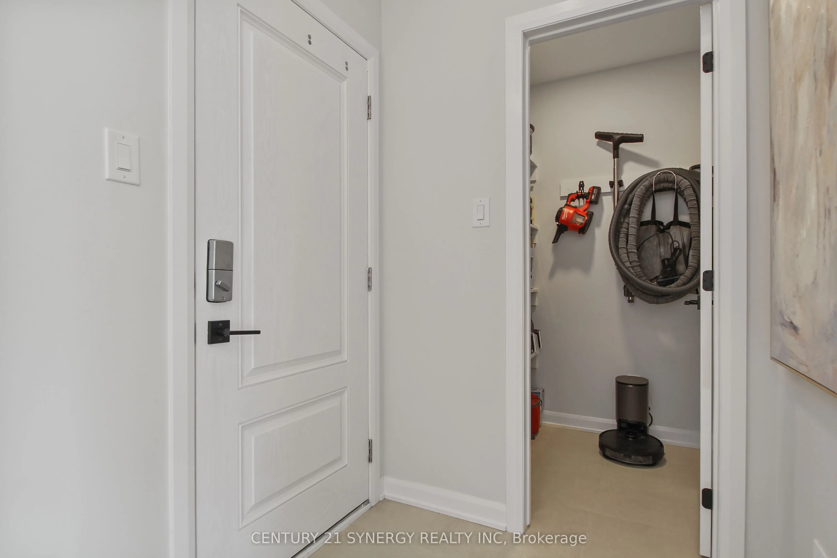 2104 Caltra Crescent