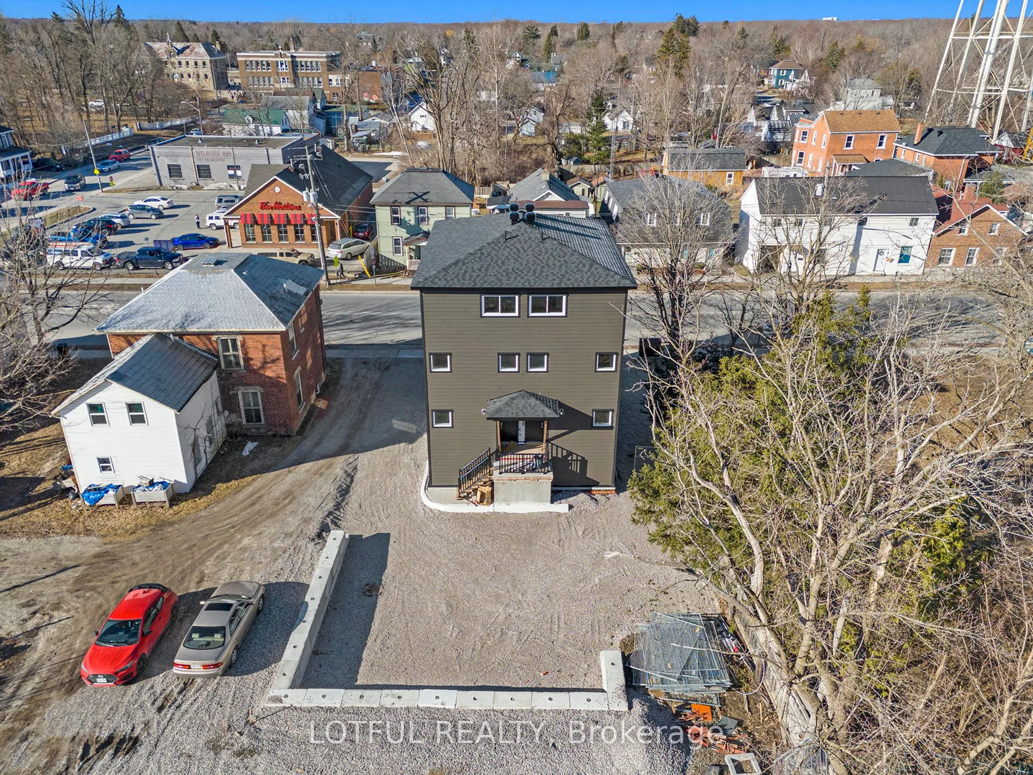 131 Gore Street E