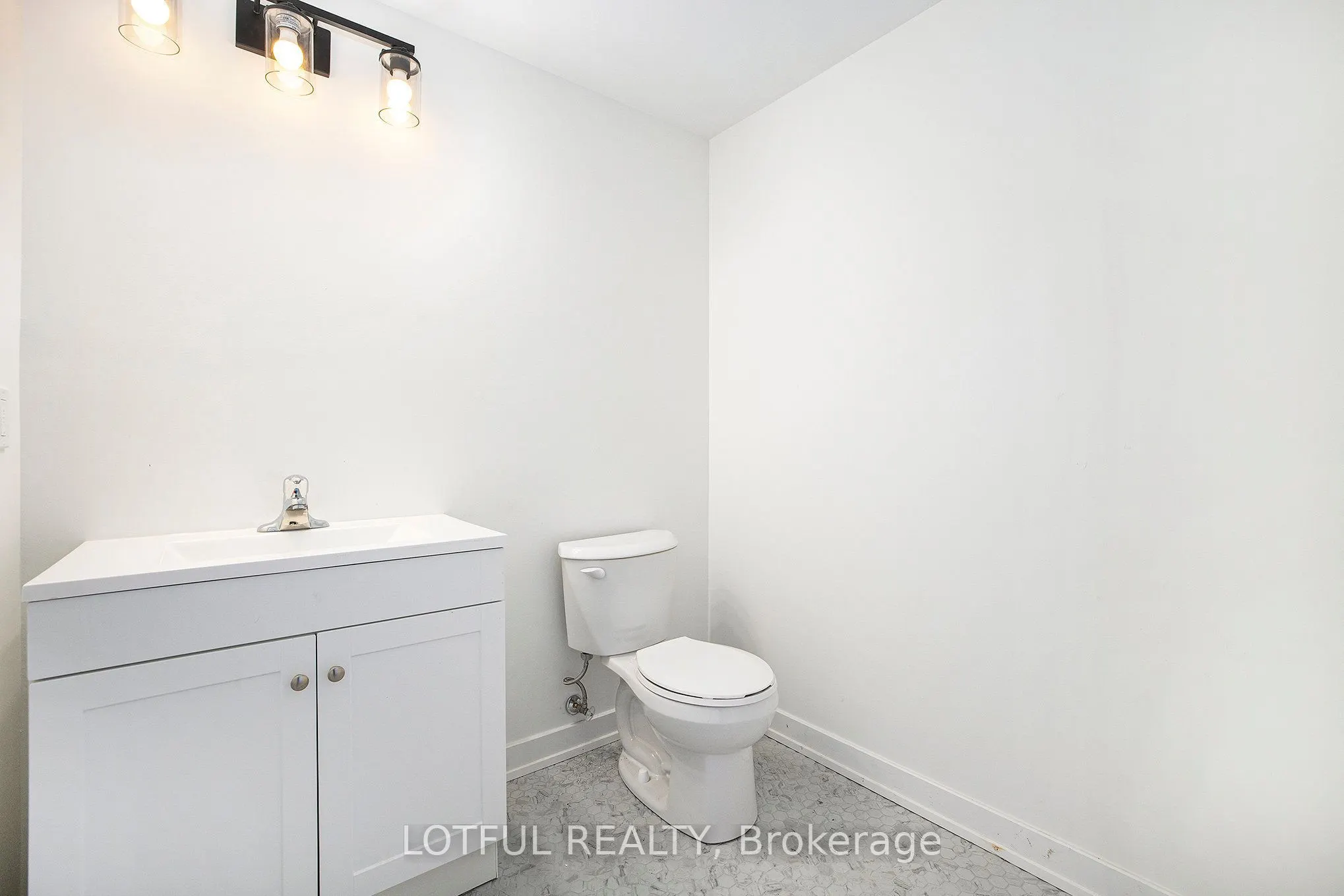 131 Gore Street E
