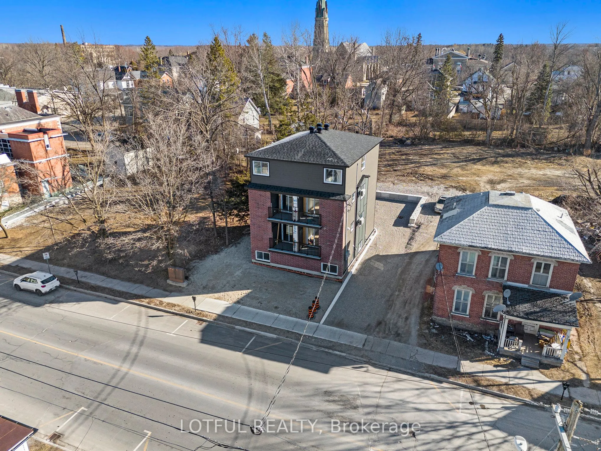 131 Gore Street E