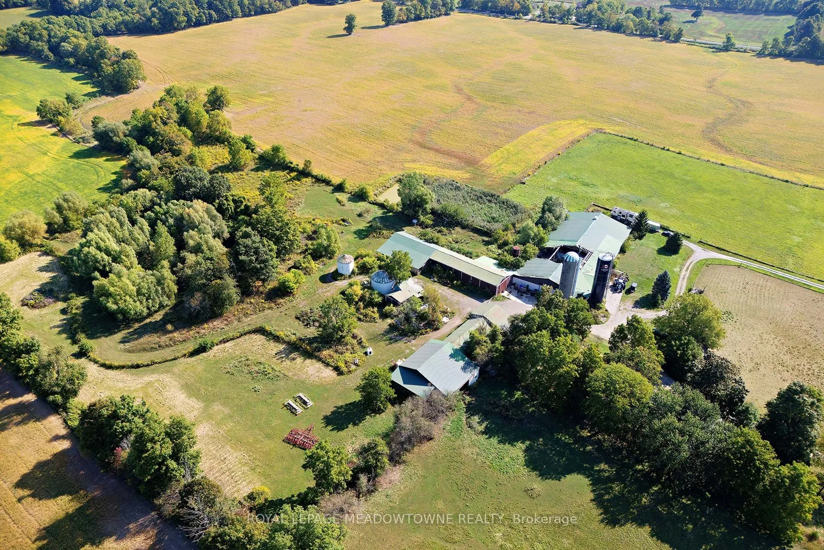 7166 English Church Road E