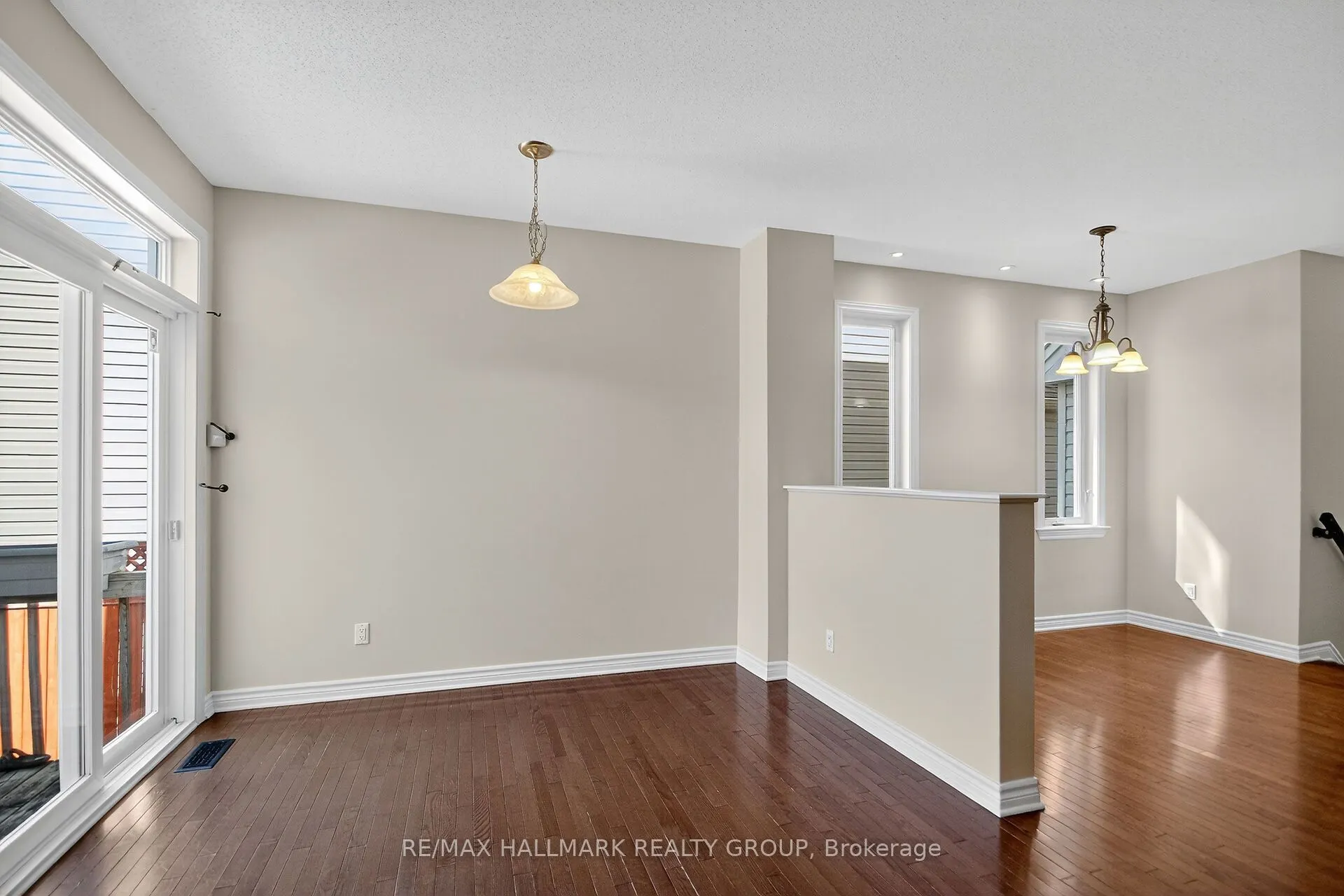 272 Broxburn Crescent