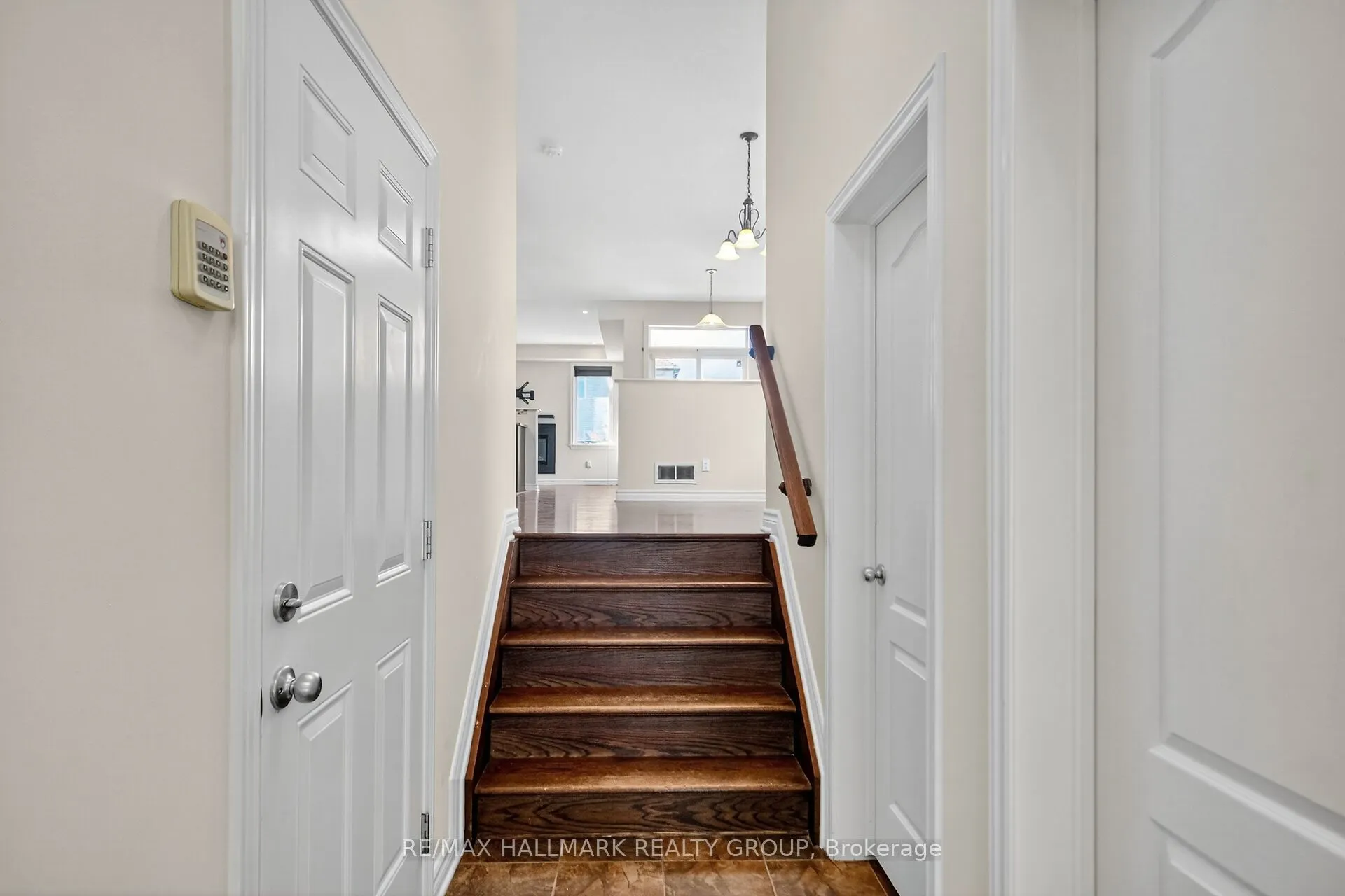 272 Broxburn Crescent
