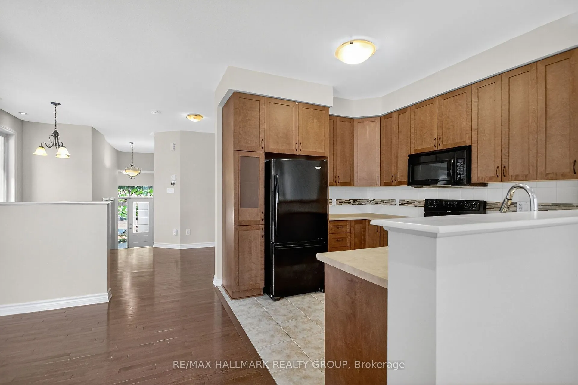 272 Broxburn Crescent
