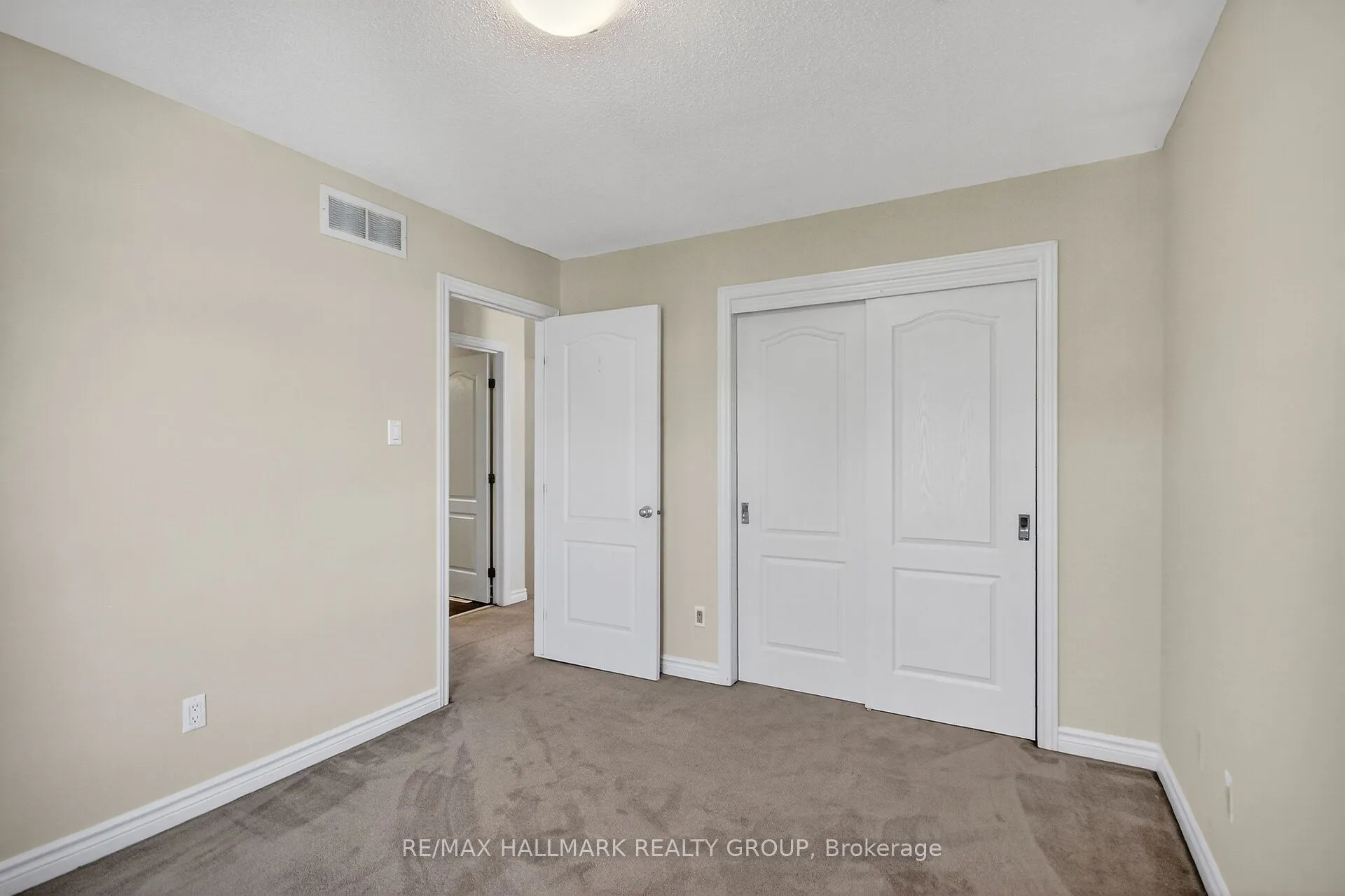 272 Broxburn Crescent
