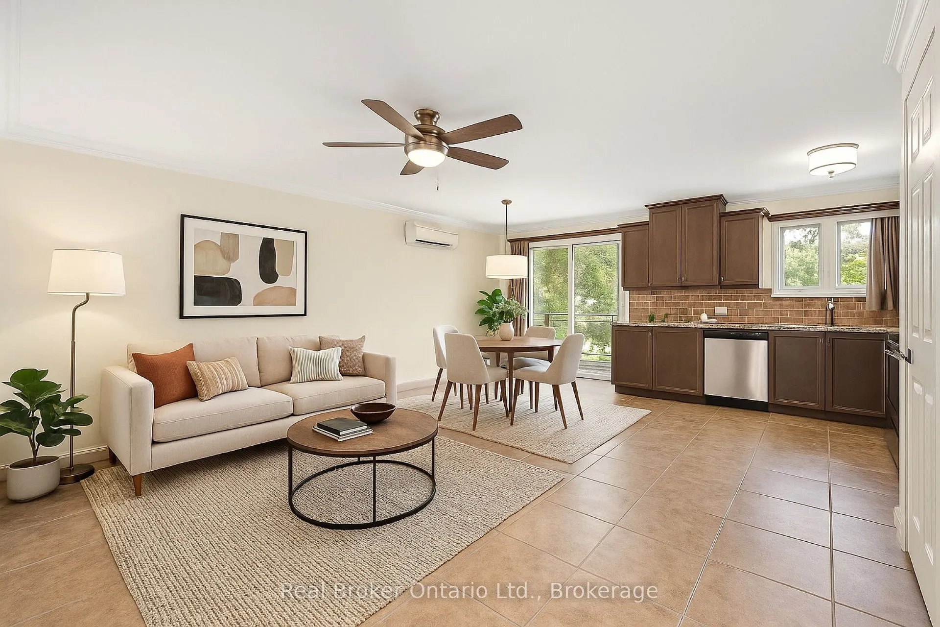 1212 Fennell Avenue E, #303