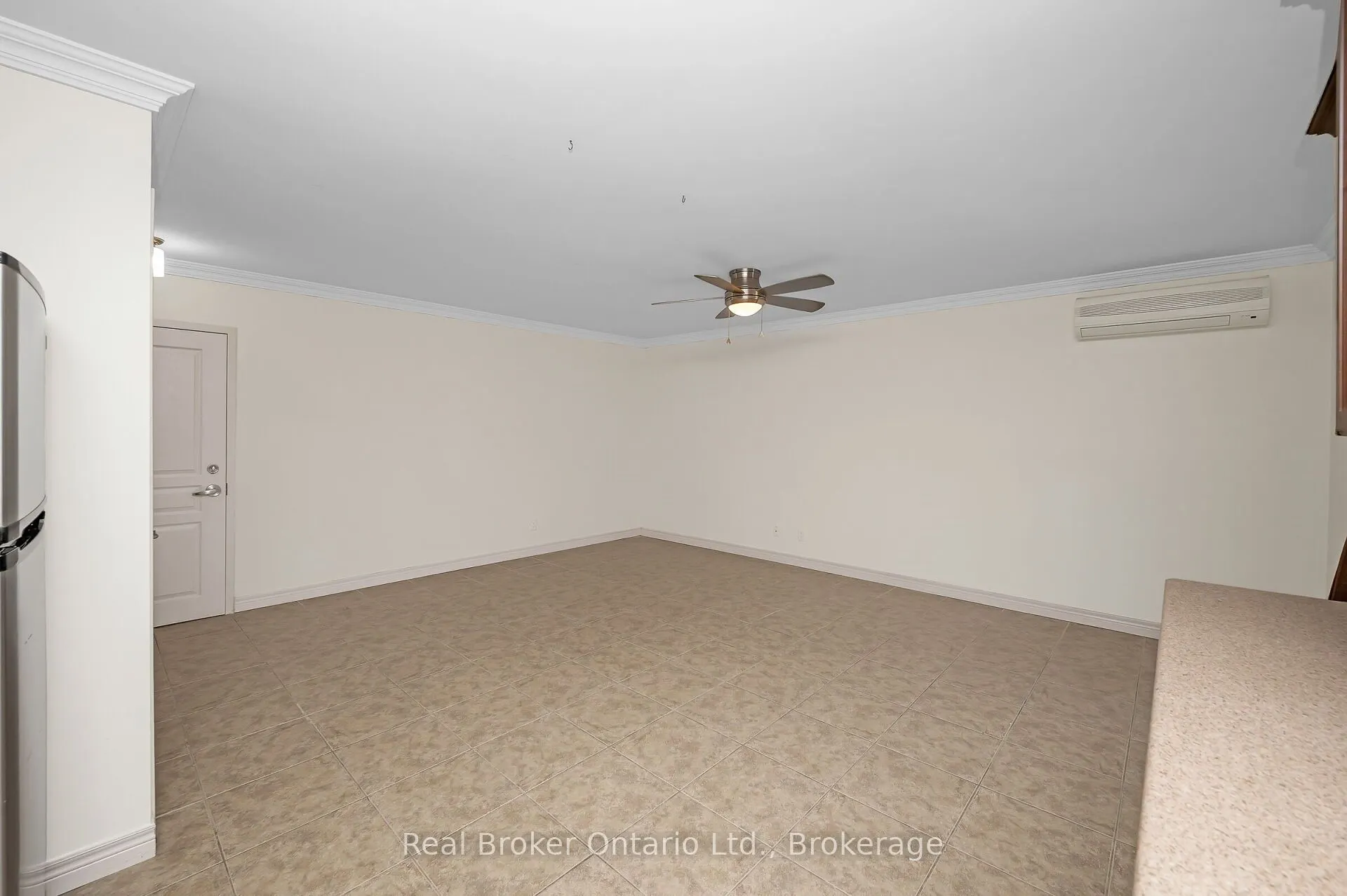 1212 Fennell Avenue E, #303