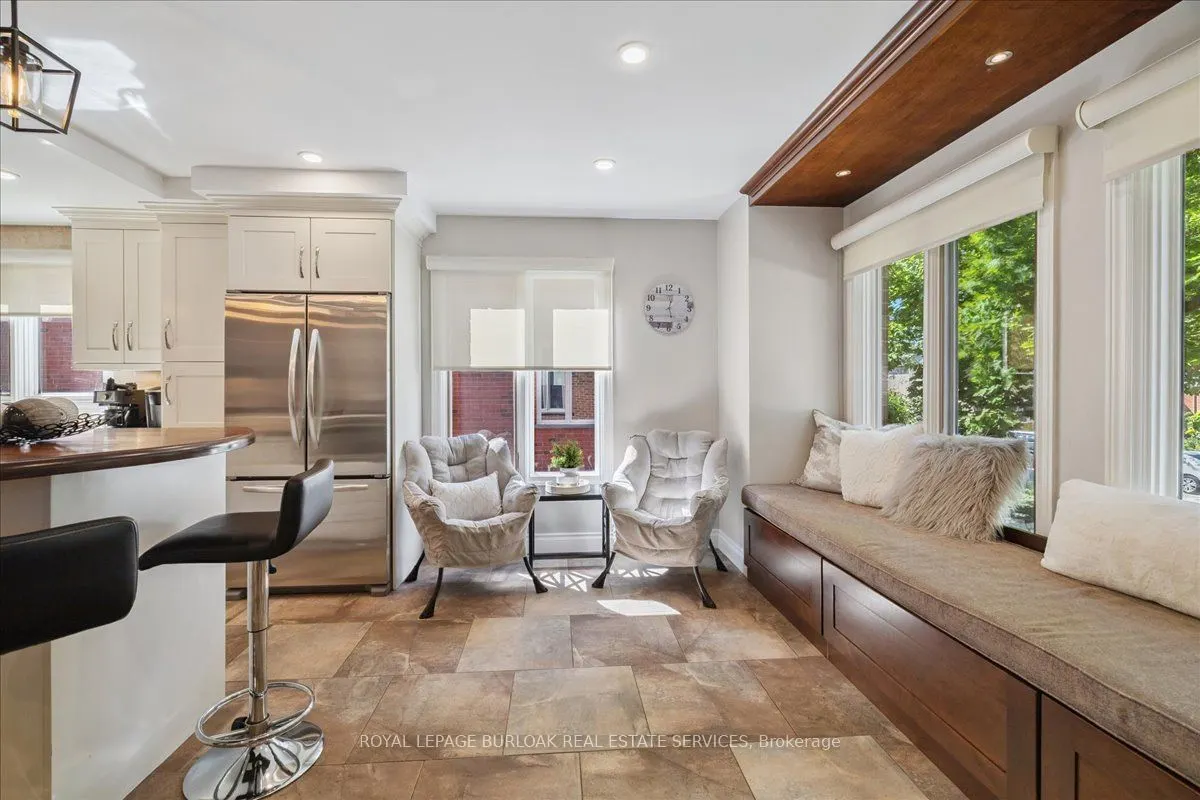 44 Sunvale Place