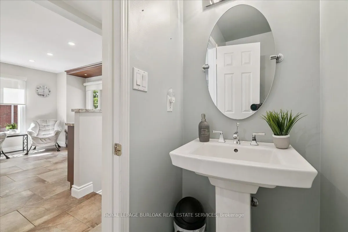 44 Sunvale Place