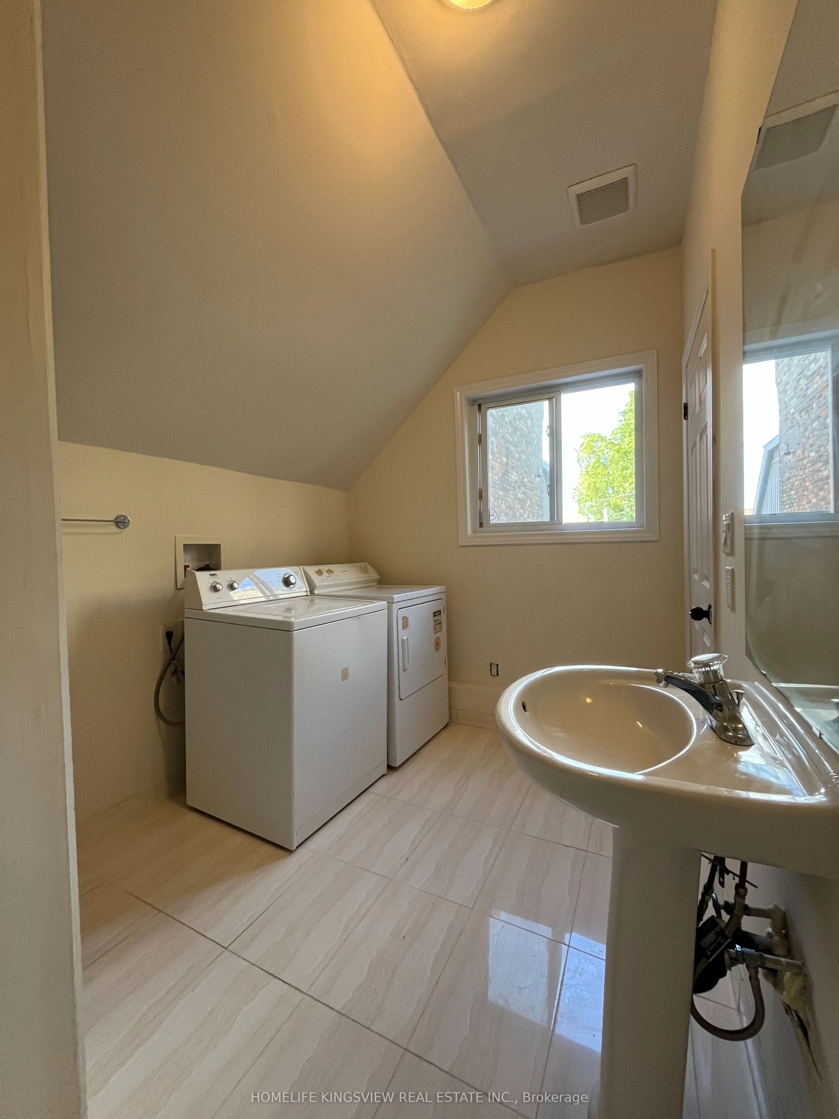 647 Talbot Street, #A