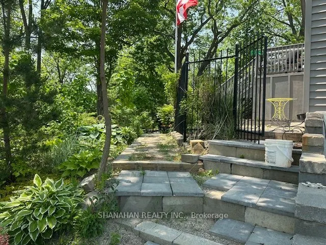 1856 & 1860 Longwoods Road