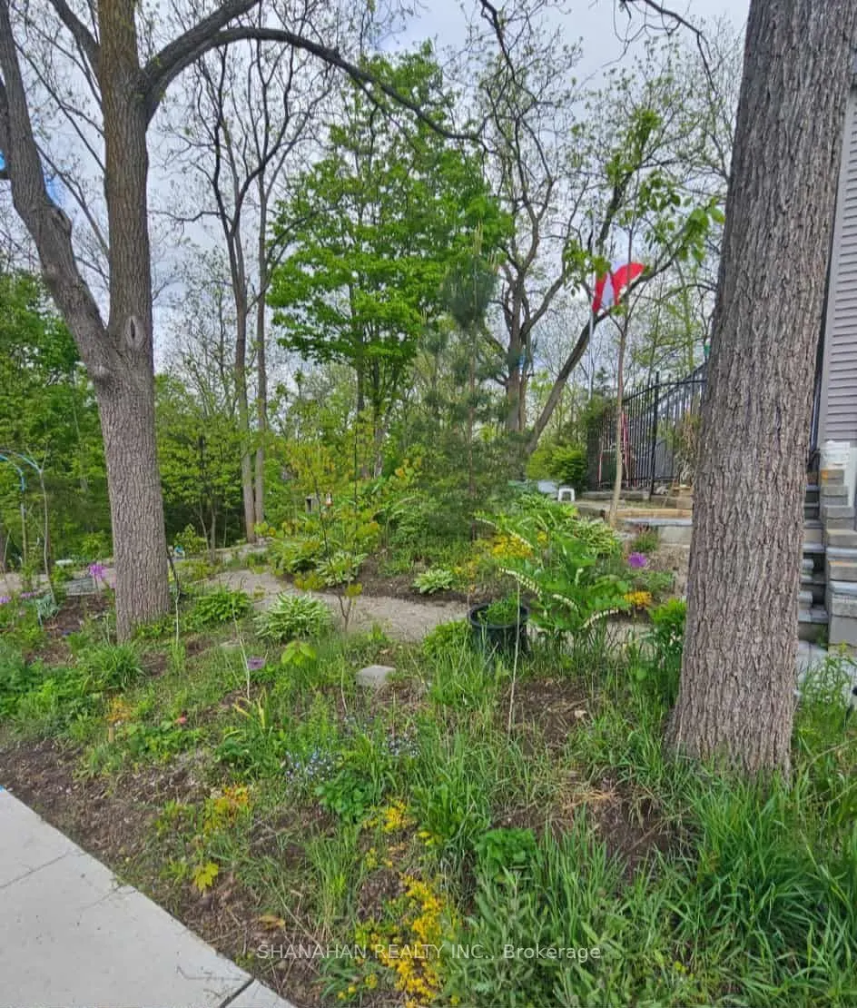 1856 & 1860 Longwoods Road