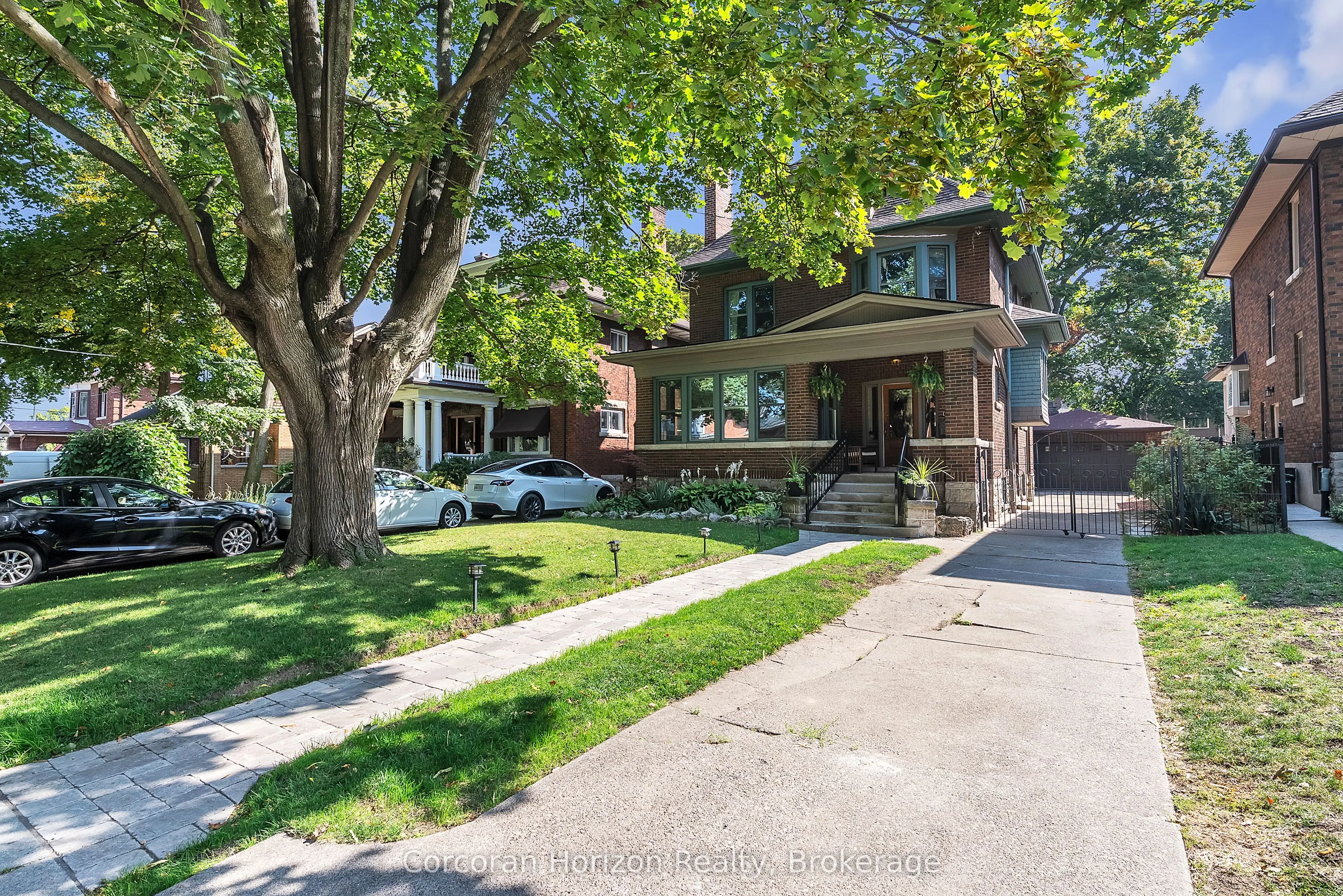 121 St Clair Avenue