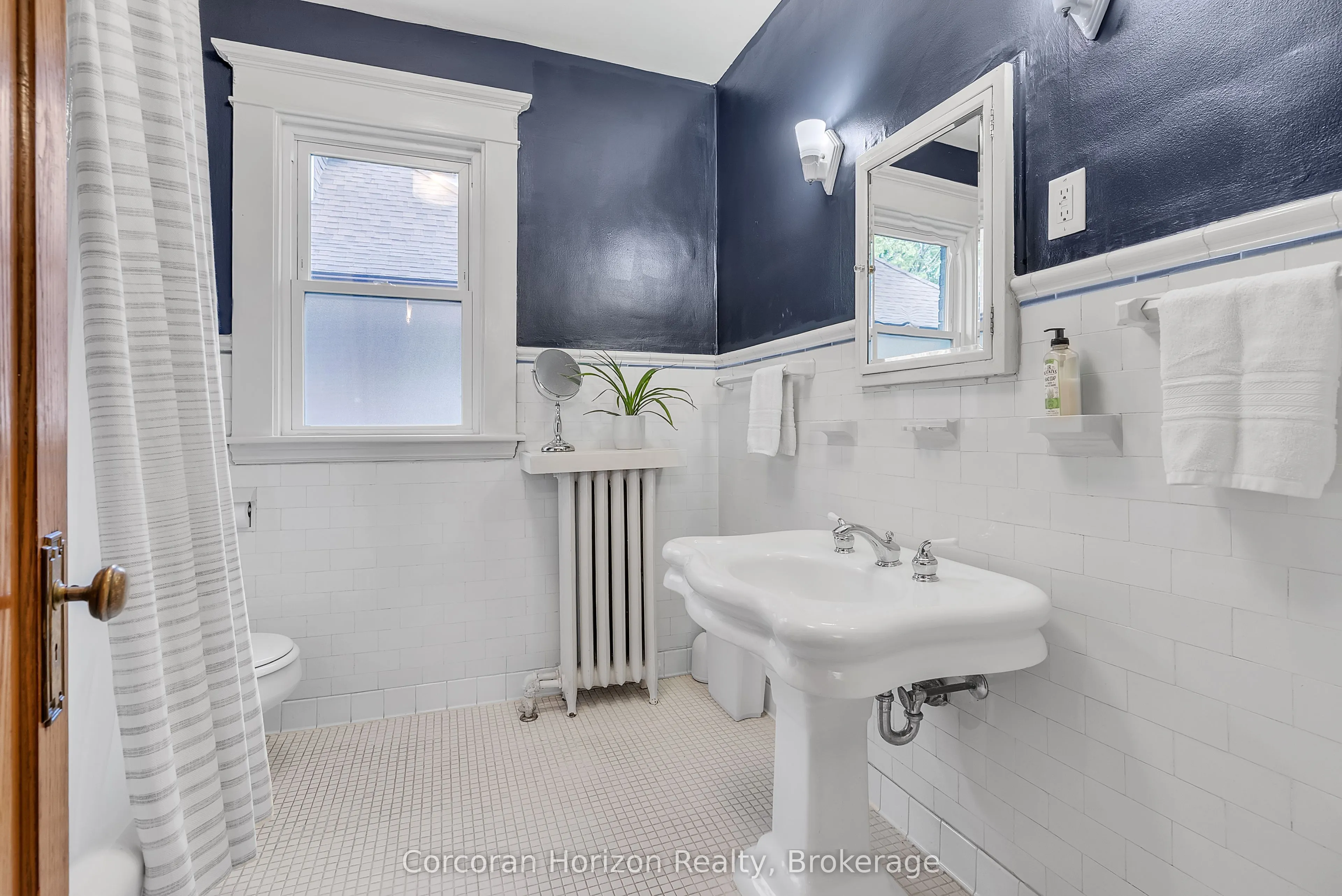 121 St Clair Avenue