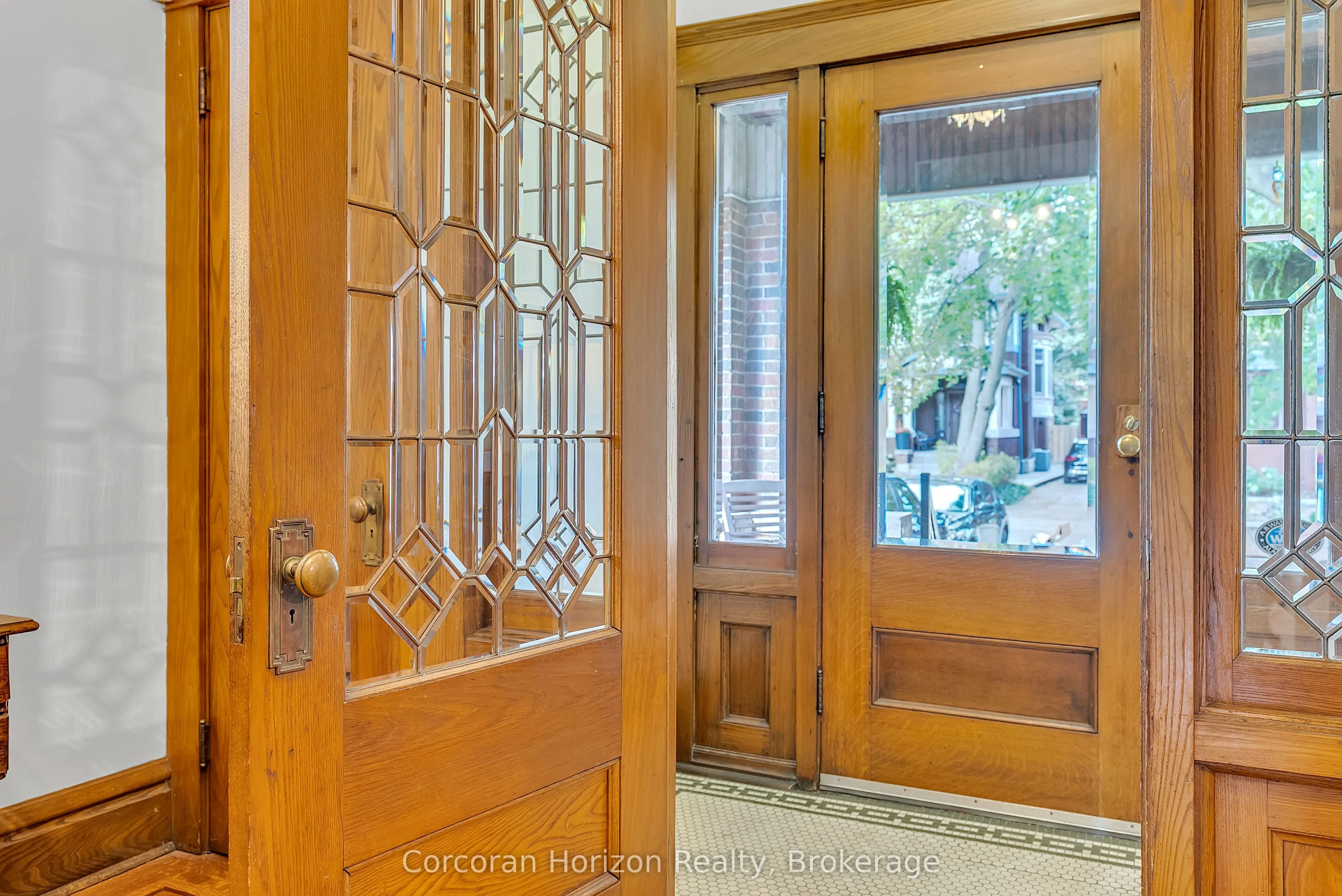 121 St Clair Avenue