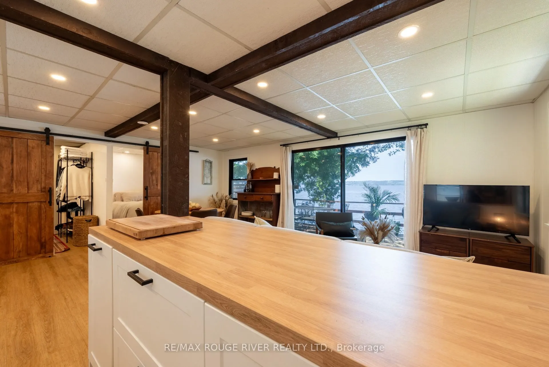 5248 King Road, #200