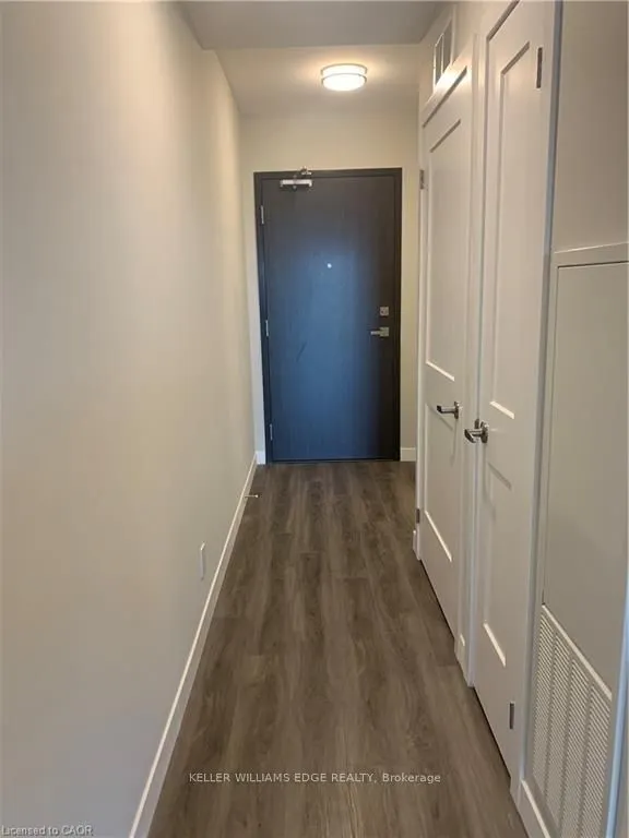 15 Queen Street S, #1403