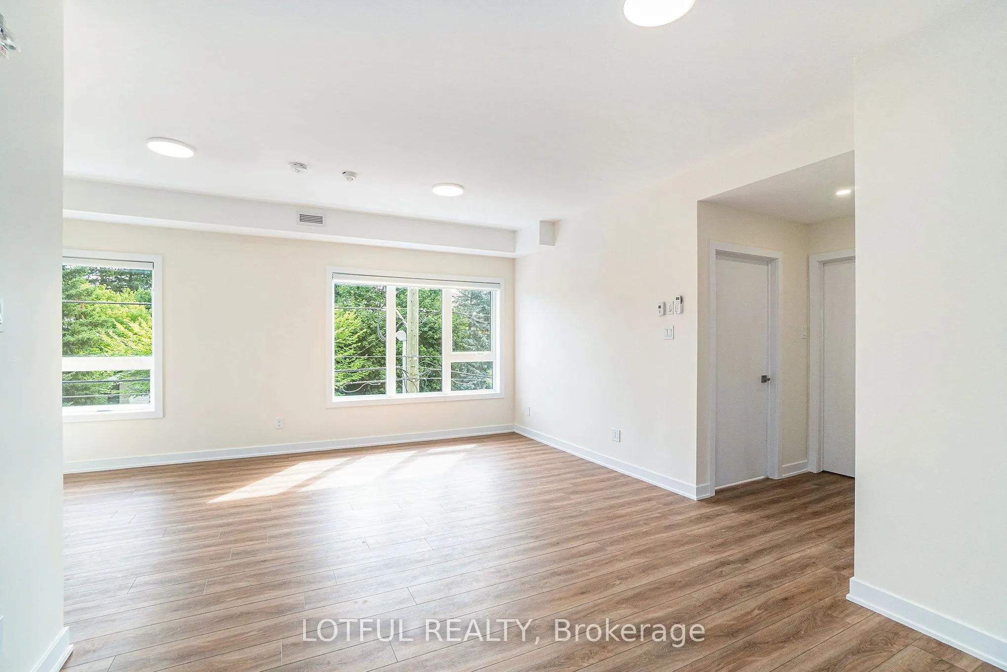 630 Churchill Avenue N, #201