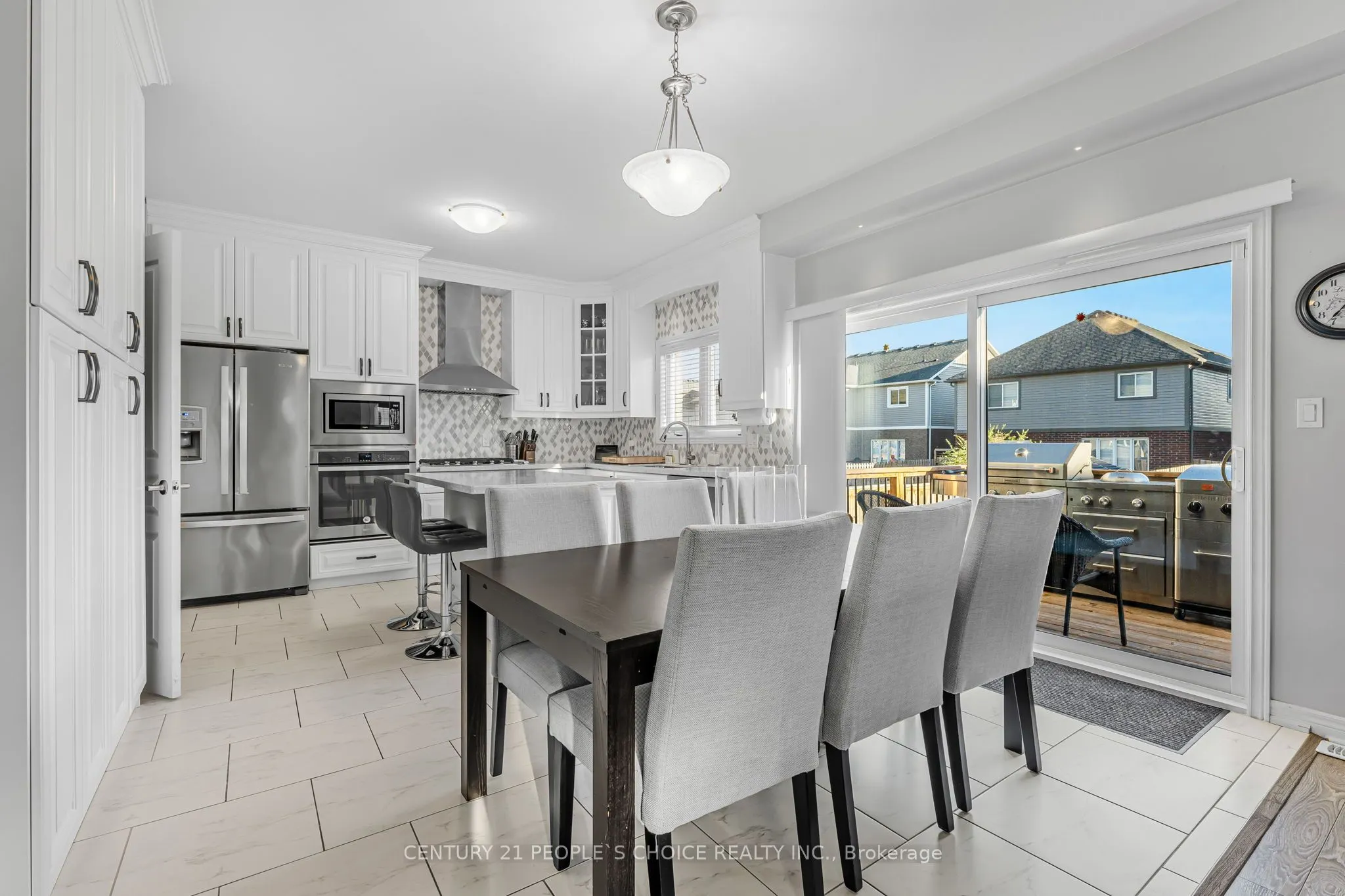 4 Riley Avenue