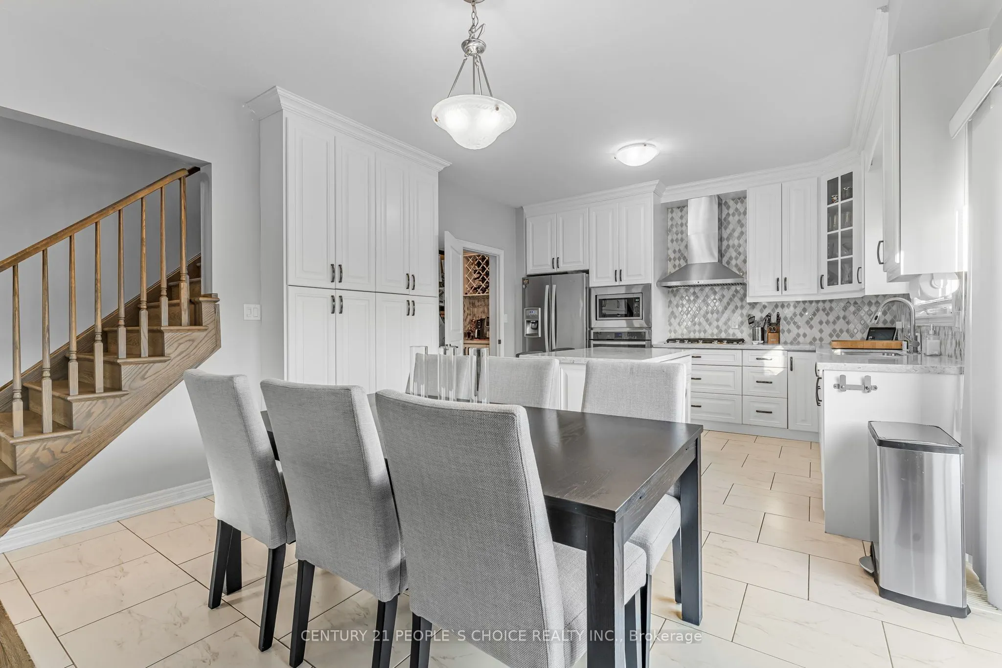 4 Riley Avenue