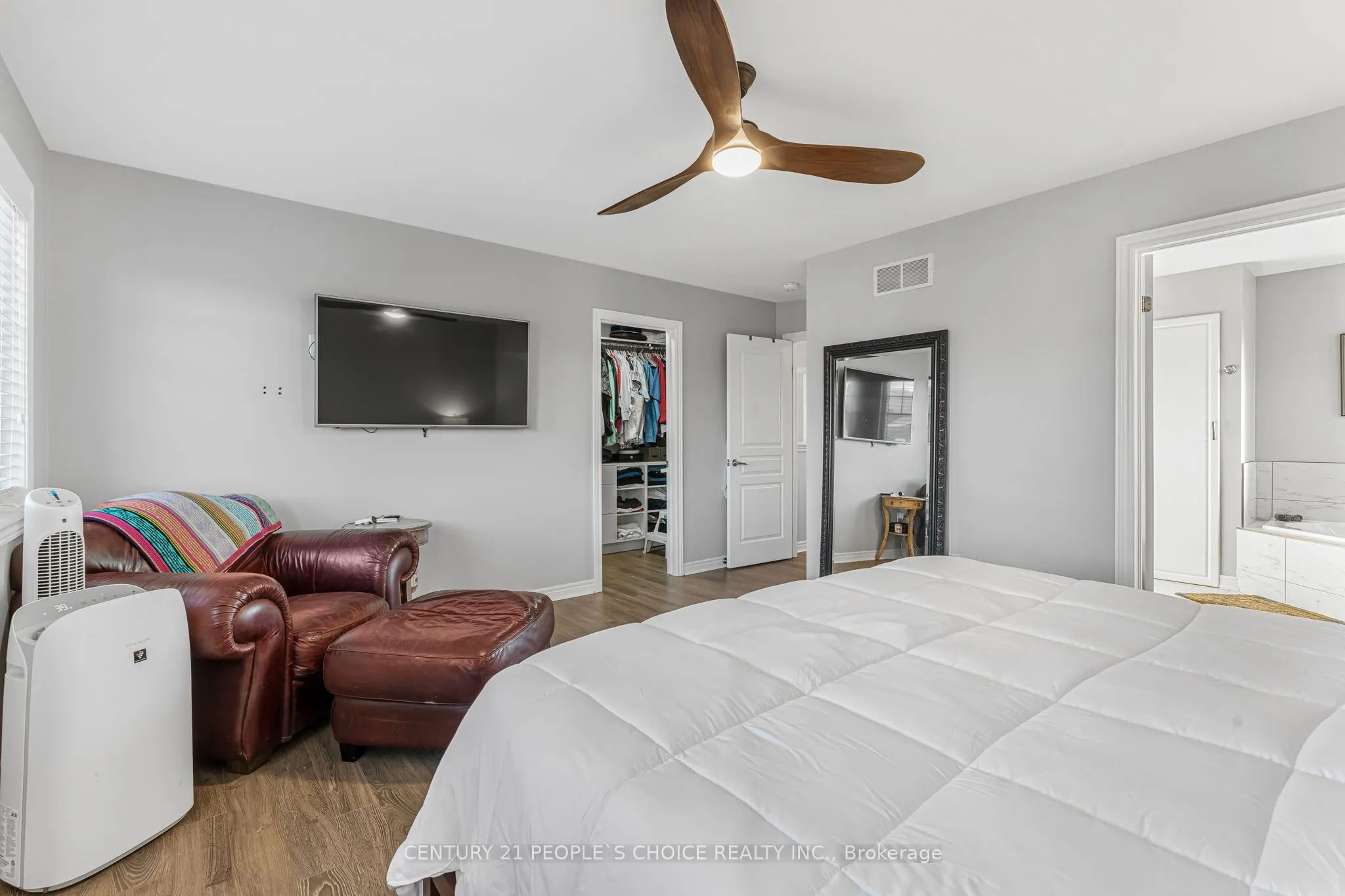 4 Riley Avenue