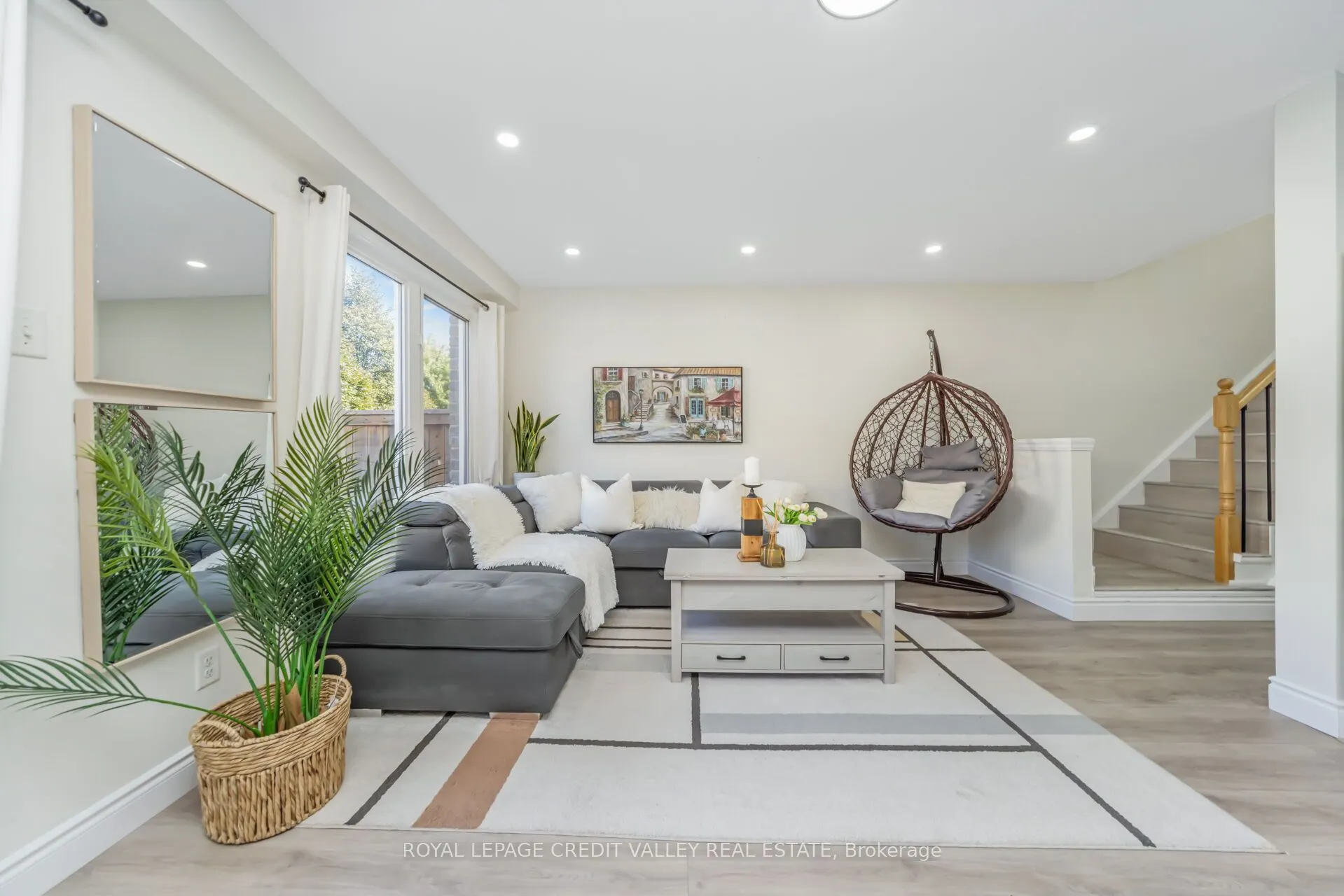 58 Rockcliffe Drive