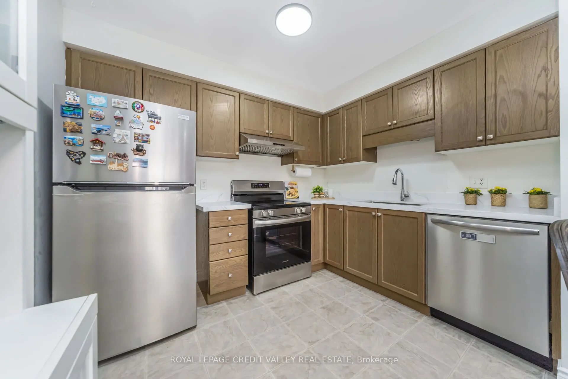 58 Rockcliffe Drive