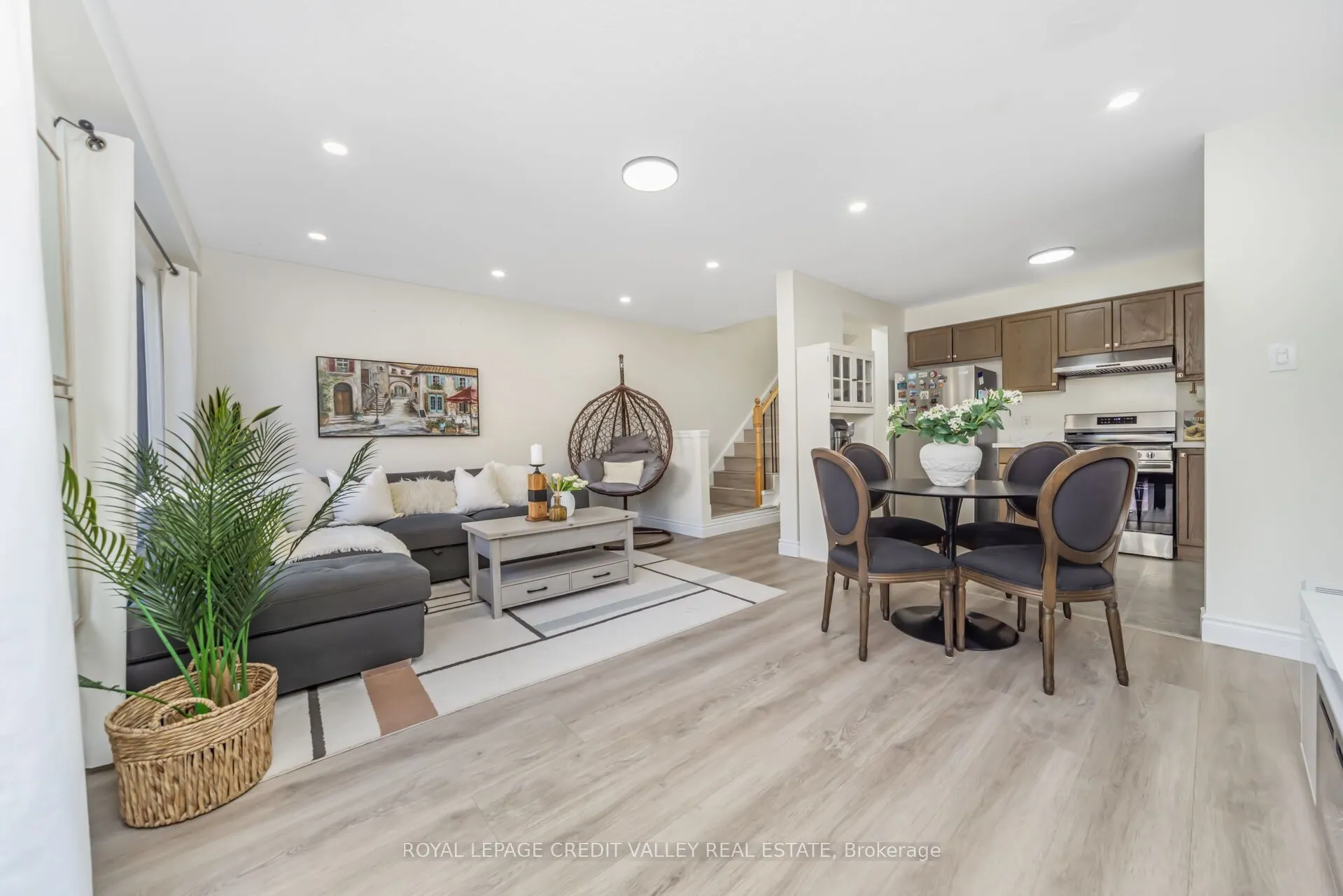 58 Rockcliffe Drive