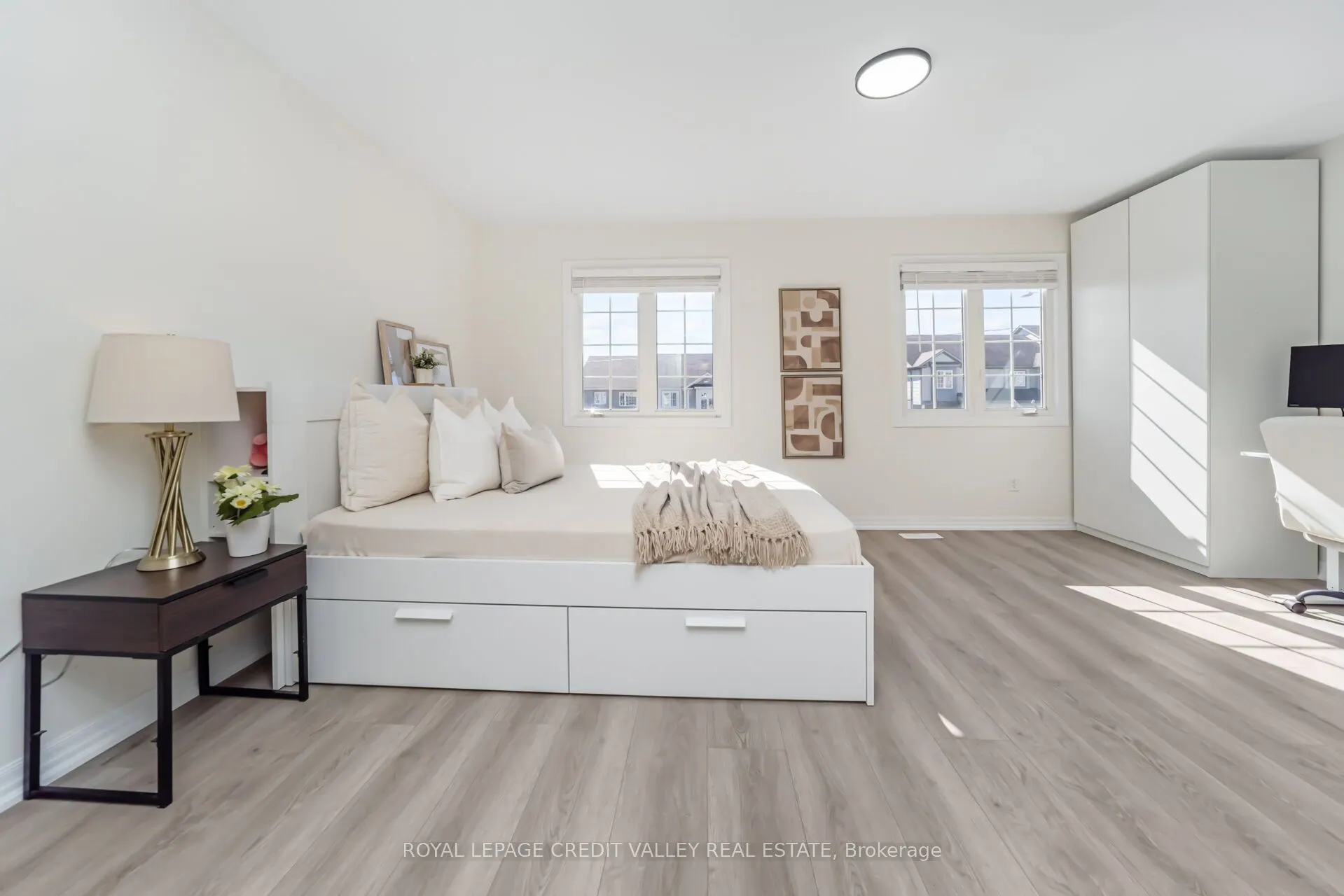 58 Rockcliffe Drive