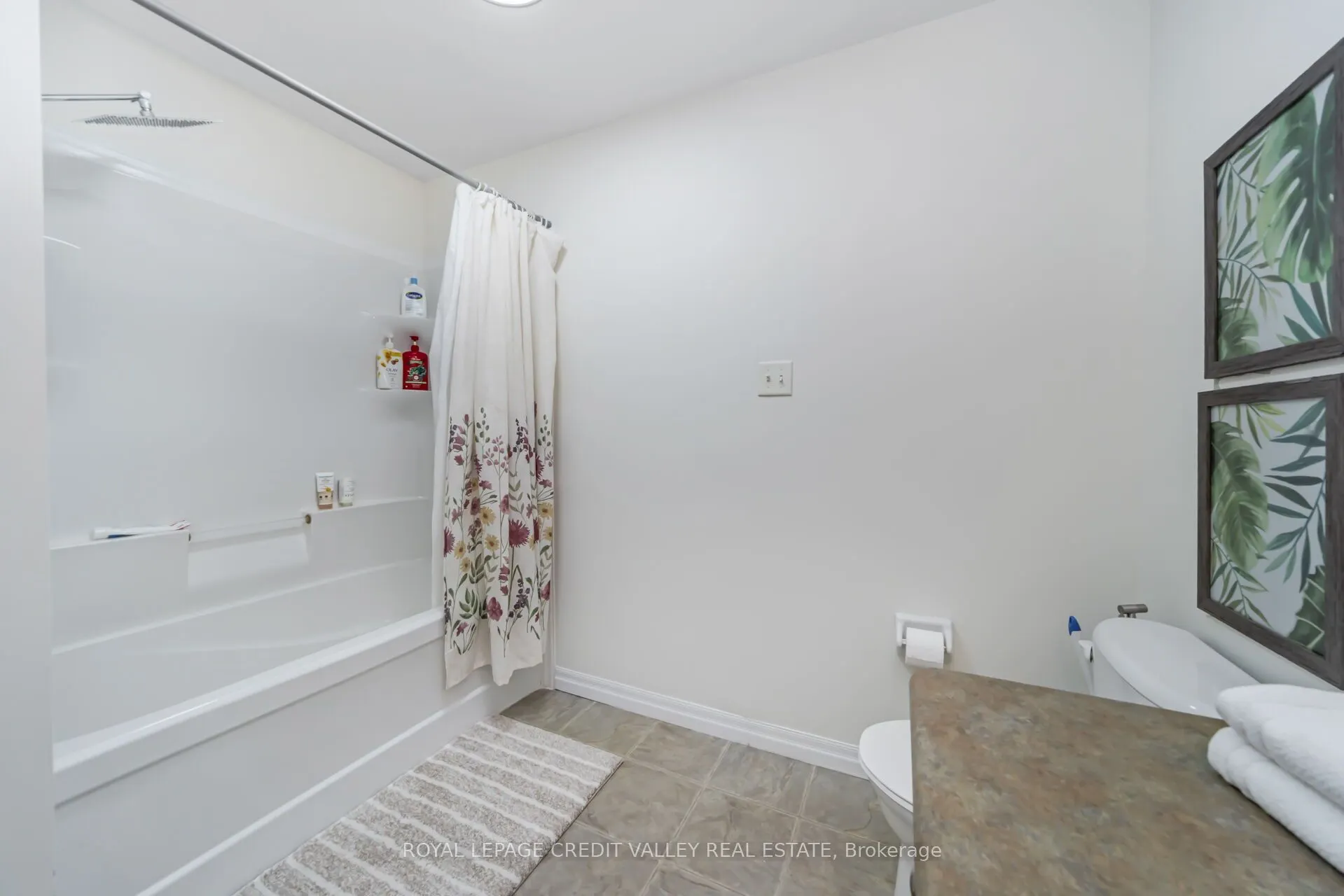 58 Rockcliffe Drive